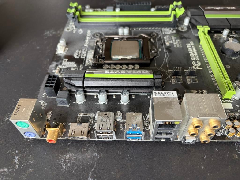 Gigabyte G1 Sniper B5 Moederbord met Intel i5-4690K CPU, Computers en Software, Moederborden, Ophalen of Verzenden, Gebruikt, Intel