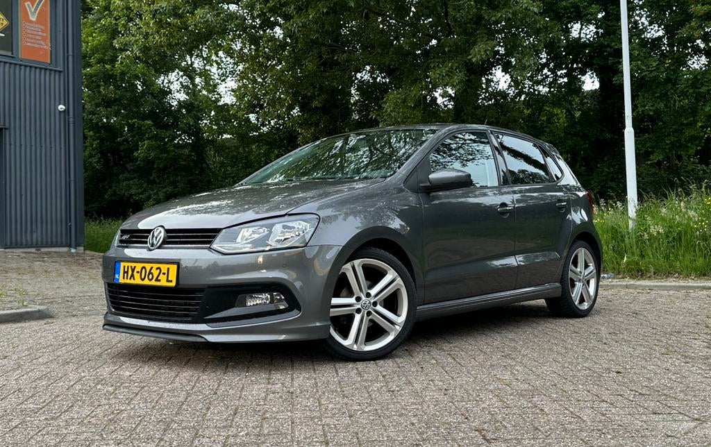 Volkswagen Polo 1.2 TSI 66KW 2016 Grijs, Auto's, Volkswagen, Particulier, Polo, Airconditioning, Apple Carplay, Bluetooth, Cruise Control
