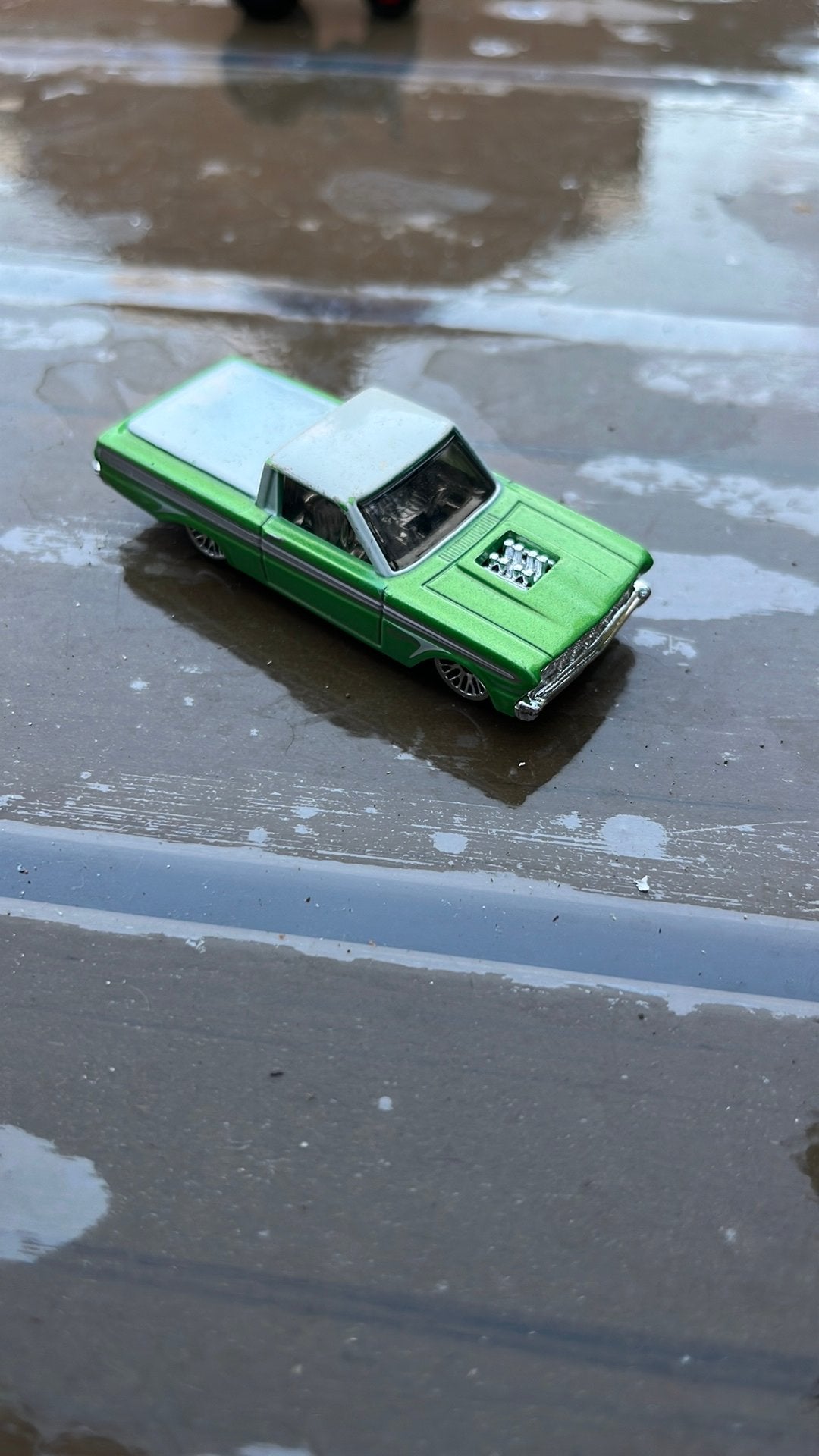 Hot Wheels 1965 Ford Ranchero Green Treasure Hunt 2012, Hobby en Vrije tijd, Ophalen of Verzenden, Zo goed als nieuw, Auto