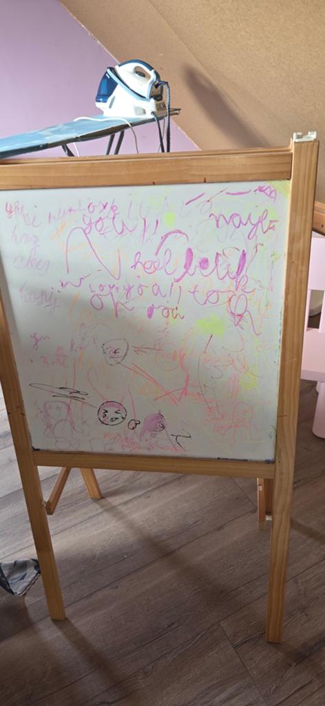 Houten kinder tekenbord / schoolbord met krijt en stiften, Ophalen, Gebruikt, Taal en Lezen