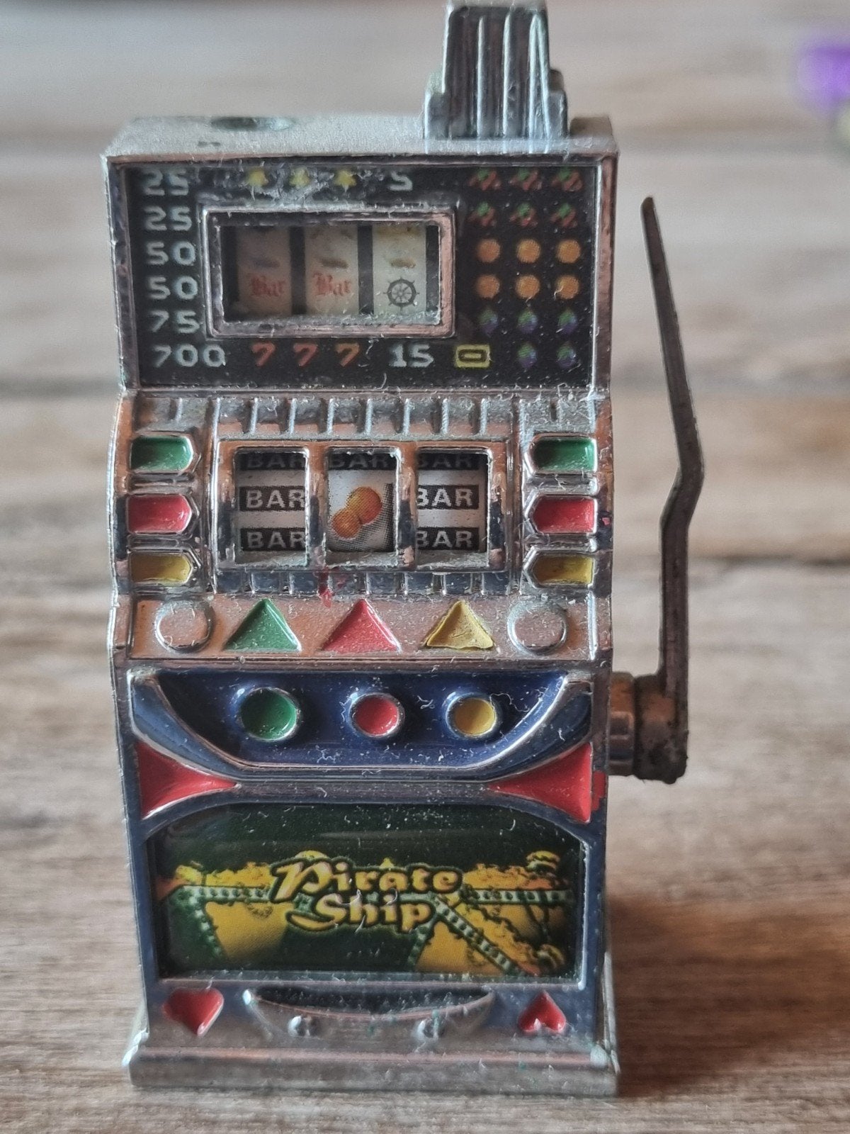 Vintage Mini Slot Machine Aansteker Anime Design, Verzamelen, Ophalen of Verzenden, Gebruikt