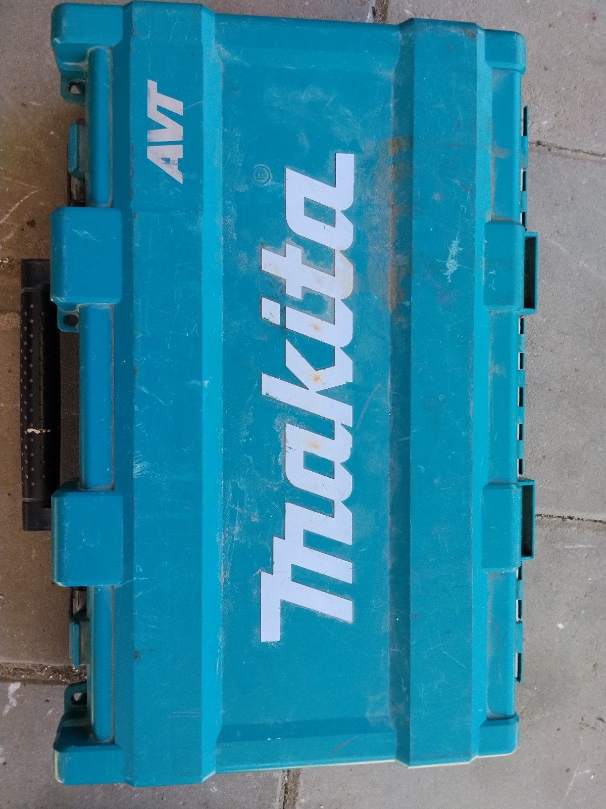 Makita AVT Boorhamer in koffer, Boor- en/of Breekhamer, Ophalen of Verzenden, Klopboormechanisme, Gebruikt