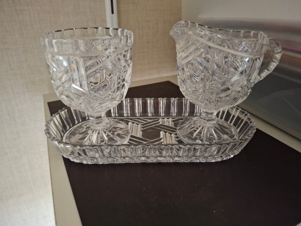 kristal suikerpot en melkkannetje, Ophalen