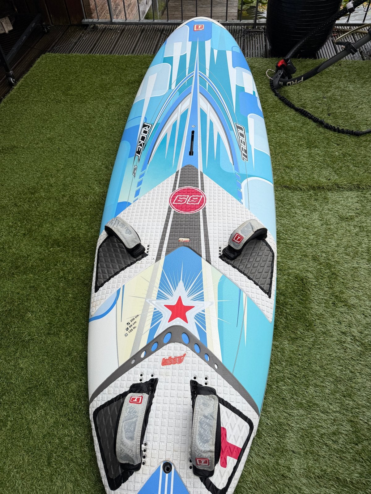Tabou Rocket 125L Windsurfboard - Gebruikt, Watersport en Boten, Ophalen, Met voetbanden, Gebruikt, Tabou