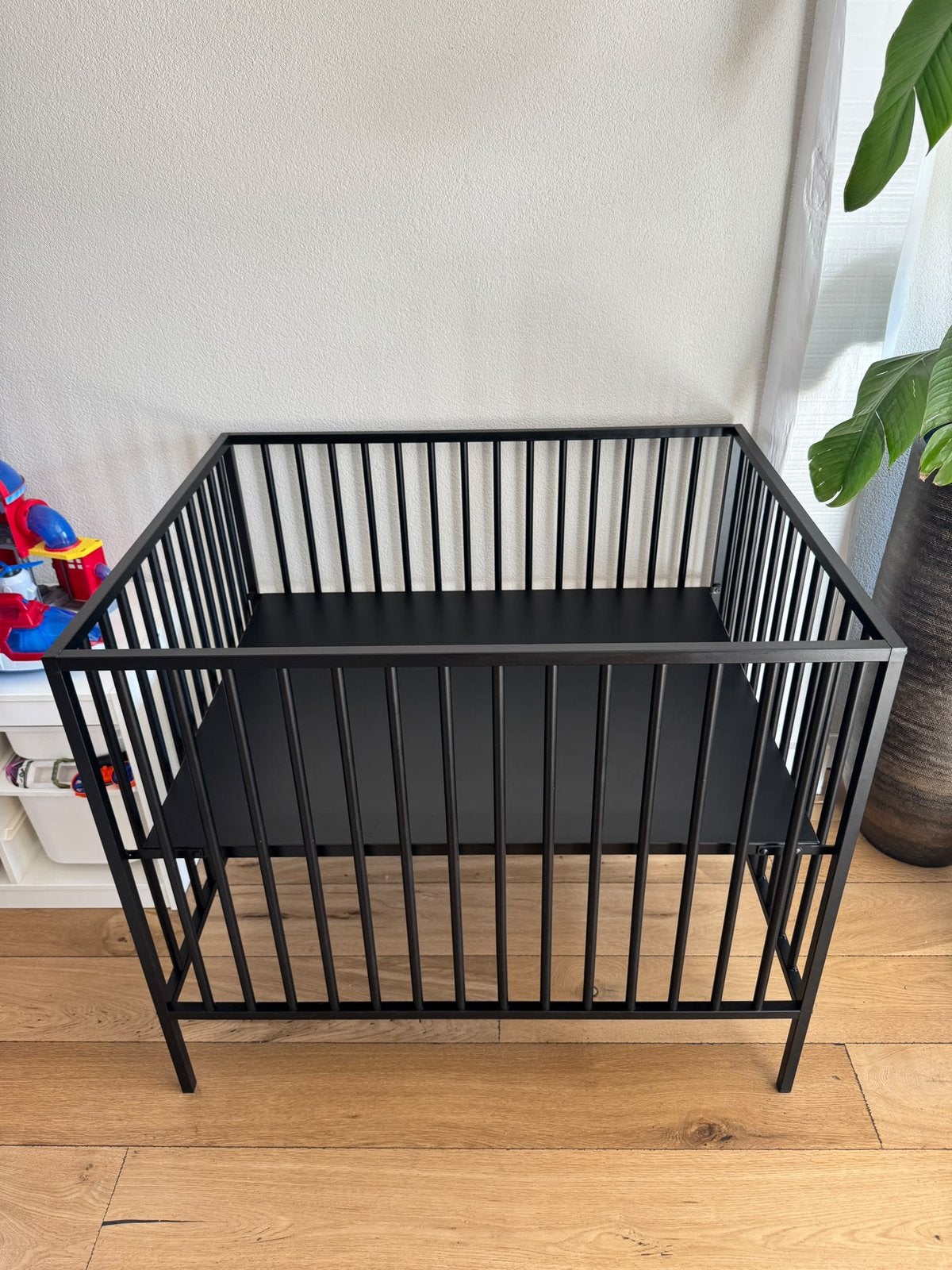 Baby box van Babypark - Zwarte Box met matras, Ophalen, Zo goed als nieuw