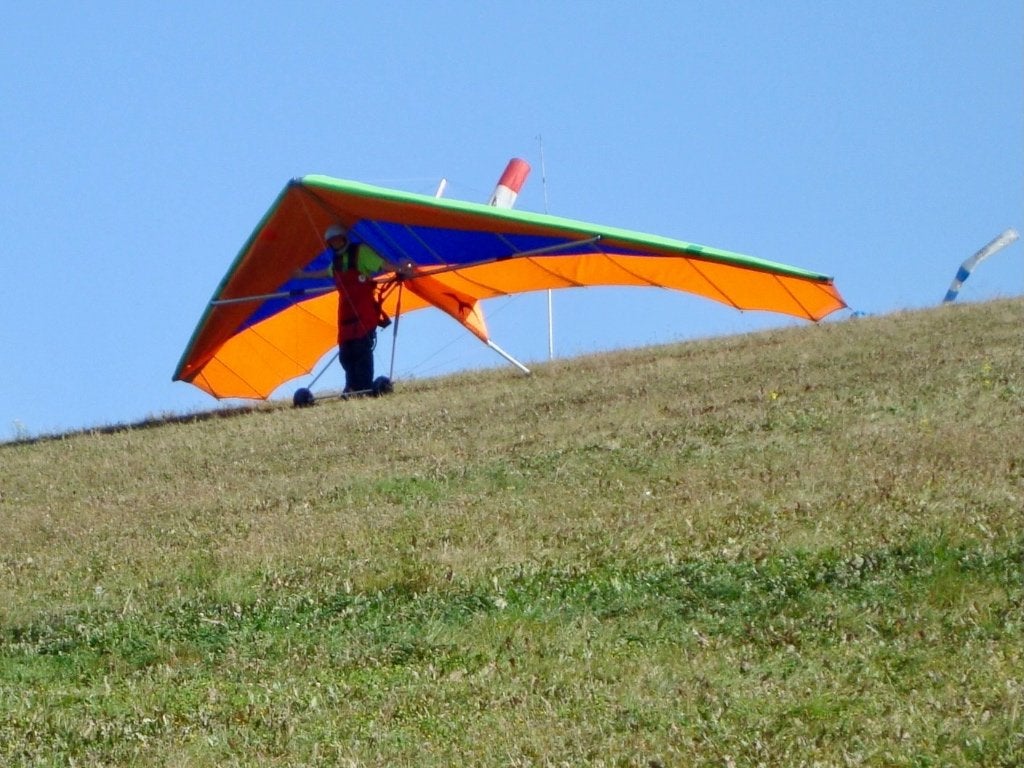 Deltavleugel compleet met hoes en helm, Sport en Fitness, Zweefvliegen en Paragliding, Ophalen, Gebruikt, Scherm