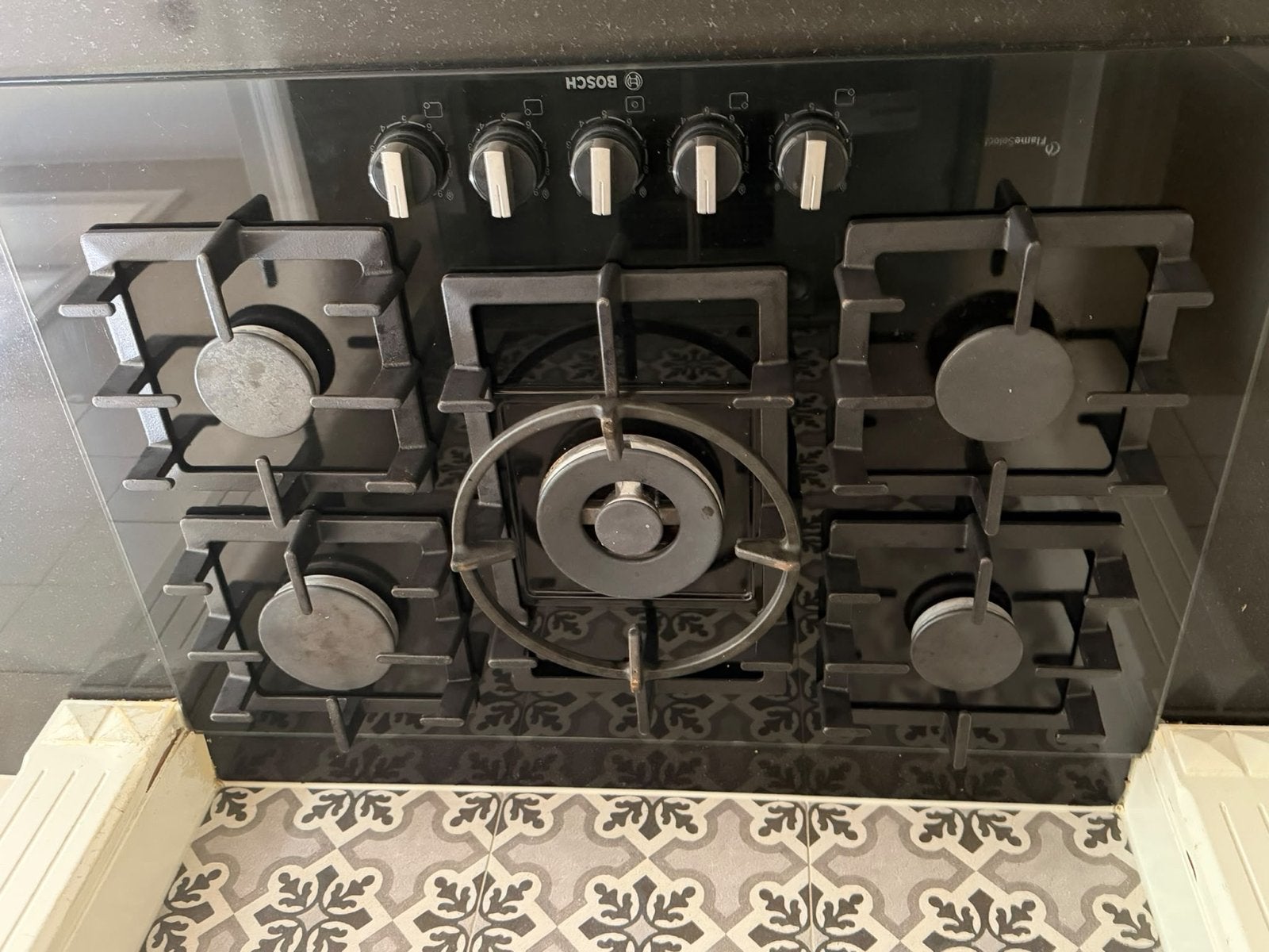 Bosch gasfornuis met 5 kookzones, Ophalen, Zo goed als nieuw, Inbouw, Gas
