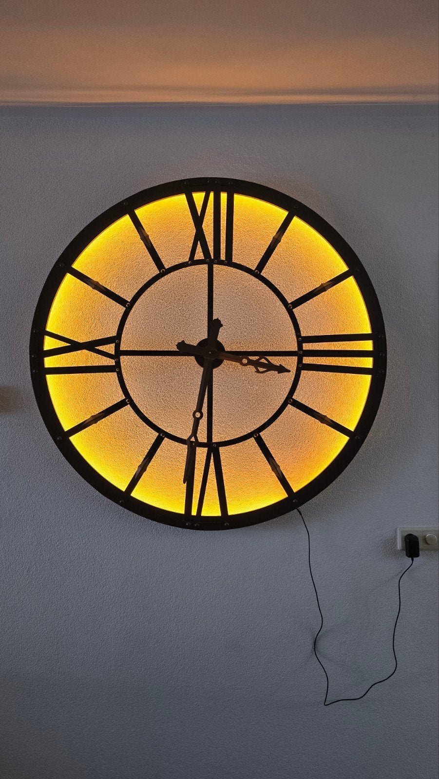 Grote ZGAN Wandklok met Verlichting - 120 cm Doorsnee, Ophalen