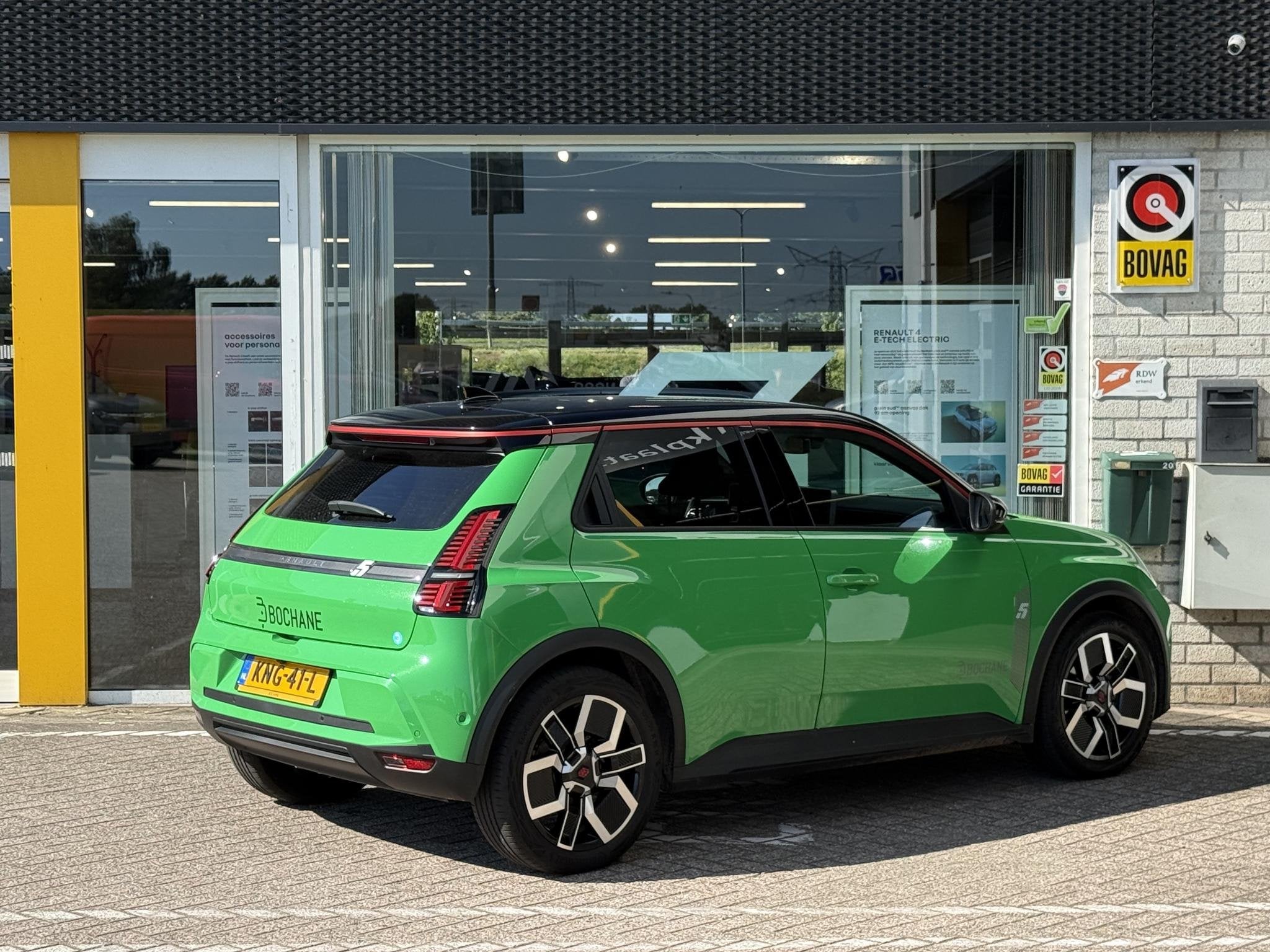 Renault 5 comfort range techno 52 kWh | Demo | Pack Winter |, Auto's, Stof, Origineel Nederlands, 500 kg, Te koop
