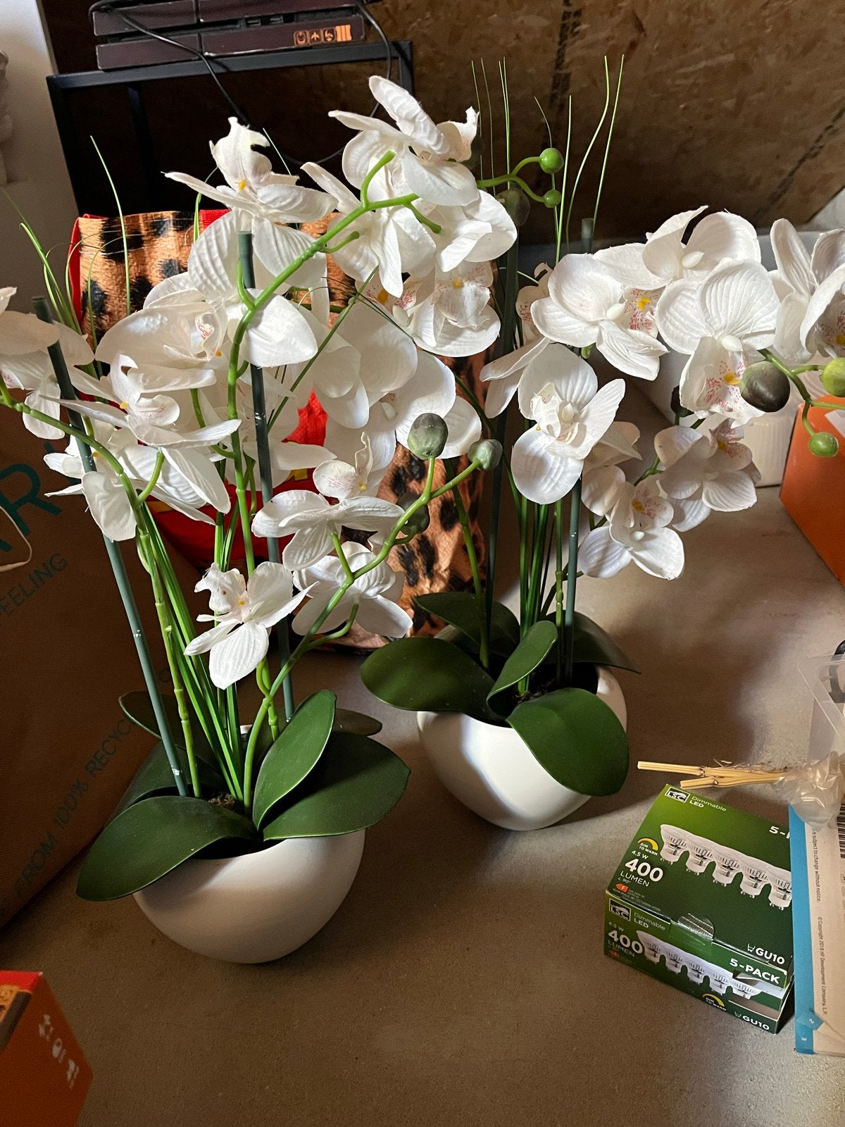 Set van 2 kunst orchideeën in witte potten, Ophalen, Binnen, Kunstbloem, Kunststof