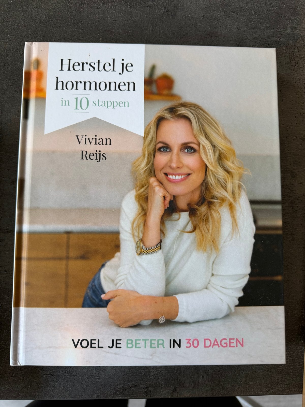 Herstel je hormonen in 10 stappen - Vivian Reijs, Boeken, Ophalen of Verzenden, Zo goed als nieuw, Gezondheid en Conditie