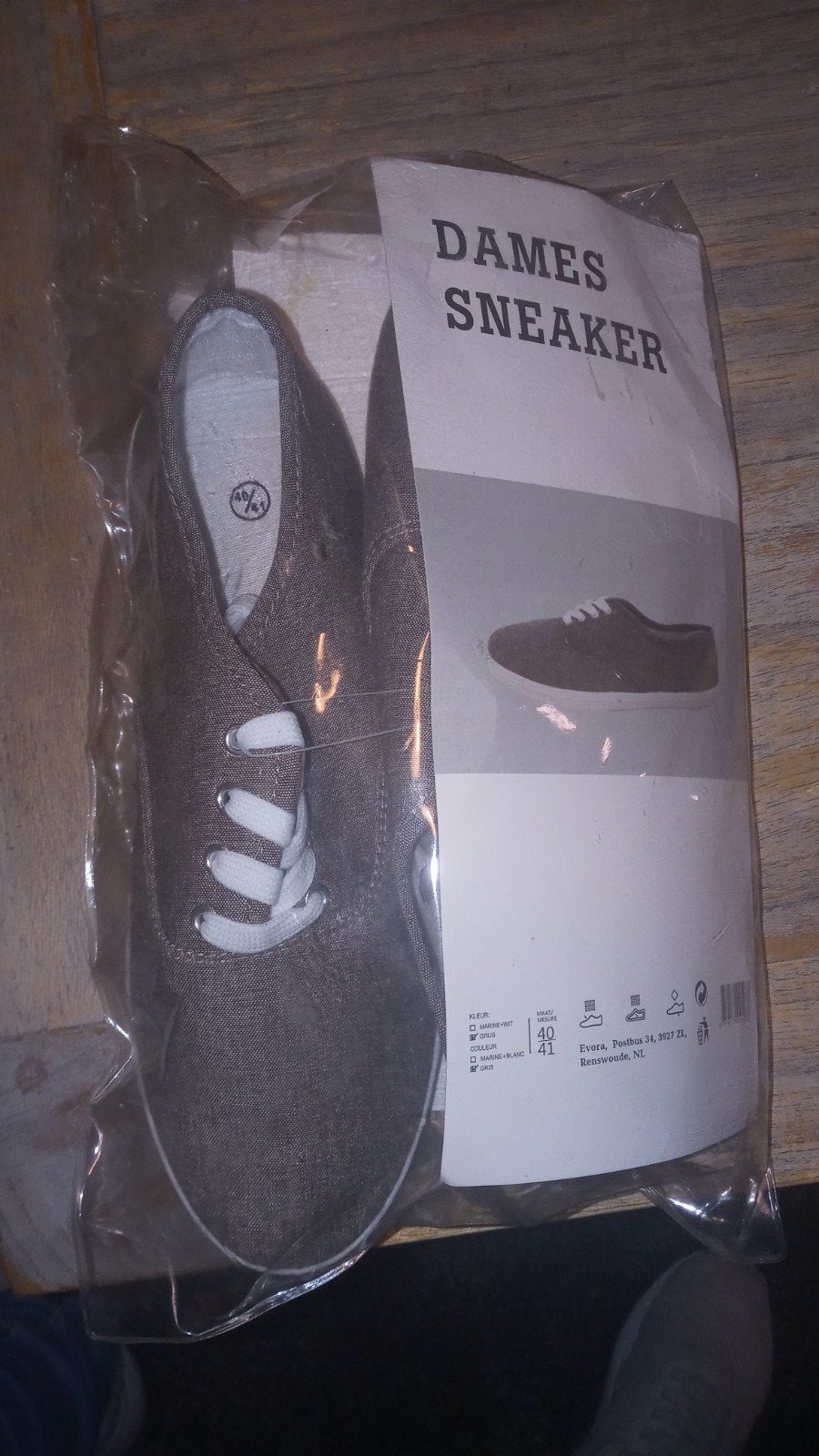 Nieuwe dames sneakers - Maat 40/41 - Grijs, Evora, Nieuw, Ophalen of Verzenden, Sneakers of Gympen