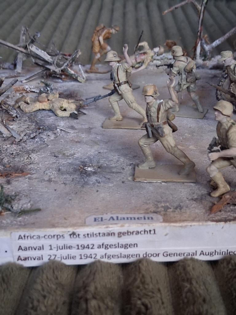 Diorama slagveld oorlogsgebied - 13 diverse formaten, Ophalen, Gebruikt, 1:35 tot 1:50, Diorama