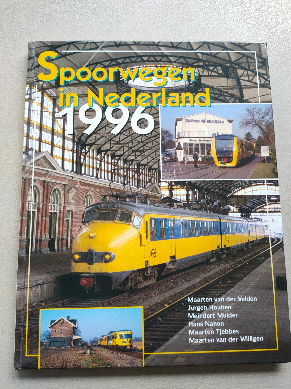 Spoorwegen in Nederland 1996 - Rijk Geïllustreerd Naslagwerk, Ophalen of Verzenden, Zo goed als nieuw, Trein