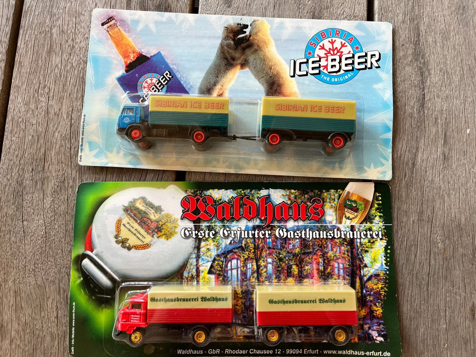 2 model vrachtwagens, Hobby en Vrije tijd, Ophalen of Verzenden, Nieuw, Bus of Vrachtwagen, Overige merken