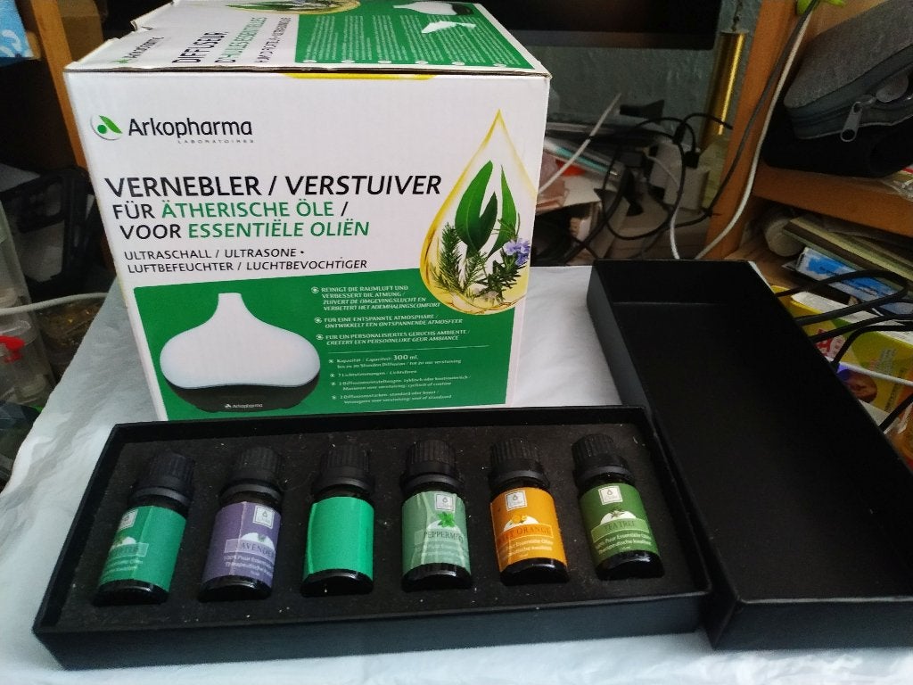 Ultrasone Diffuser van Arko Essentiel + olie set, Sport en Fitness, Ophalen of Verzenden, Nieuw, Aroma