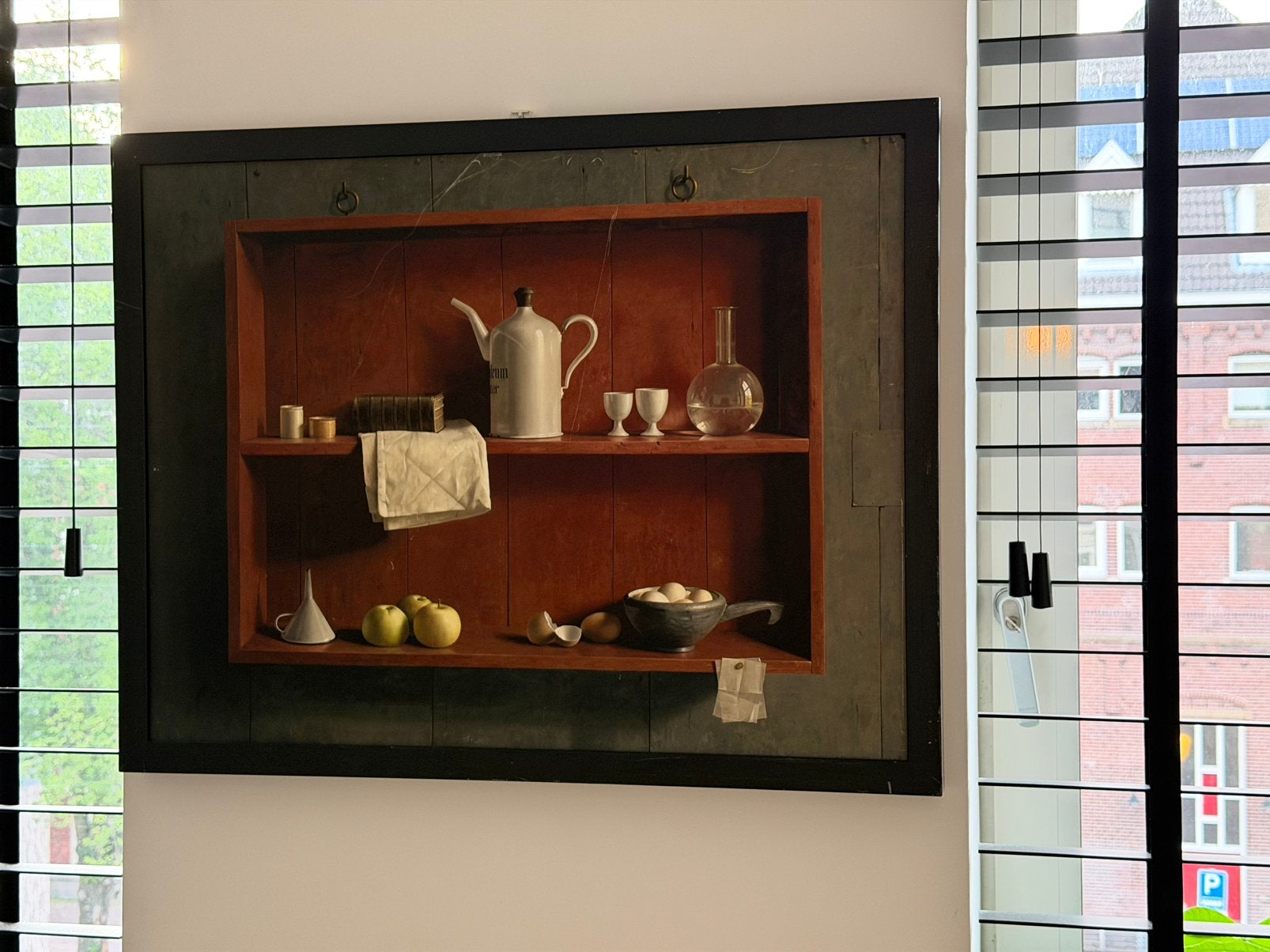 Henk Helmantel Giclée – Stilleven in rode kast, Giclee, Abstract, Ophalen, Ingelijst