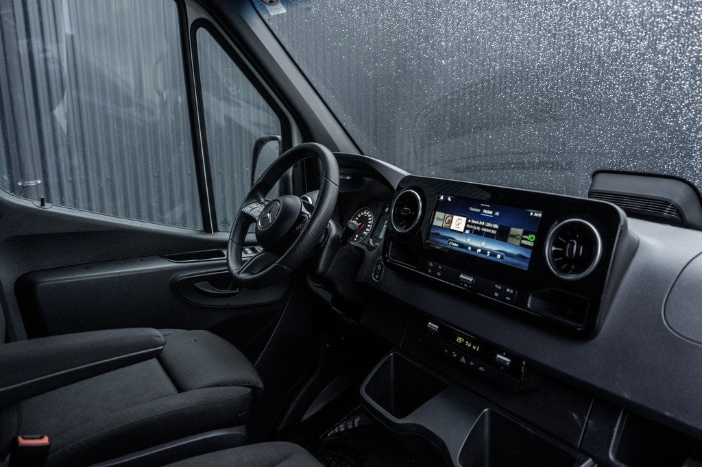 Mercedes-Benz Sprinter 317 CDI L2H2 | Mbux | Facelift | Navi, Automaat, Gebruikt, 4 cilinders, 2000 kg