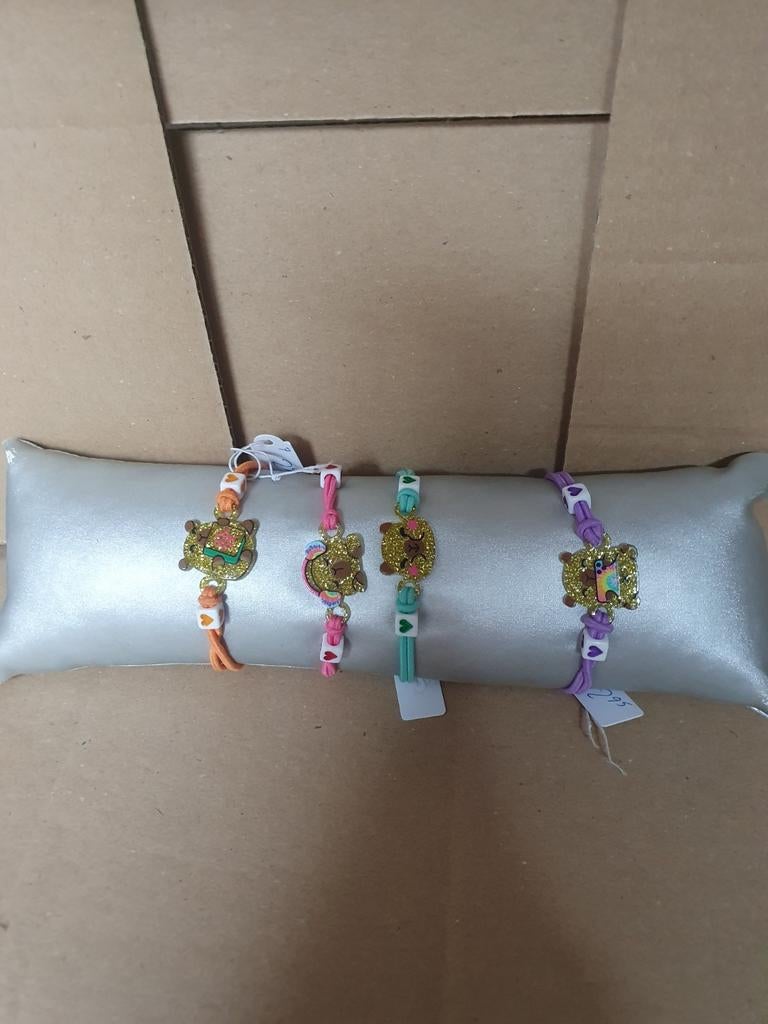 4 Nieuwe Capybara Armbandjes met Houder, Overige materialen, Overige kleuren, Nieuw, Ophalen of Verzenden