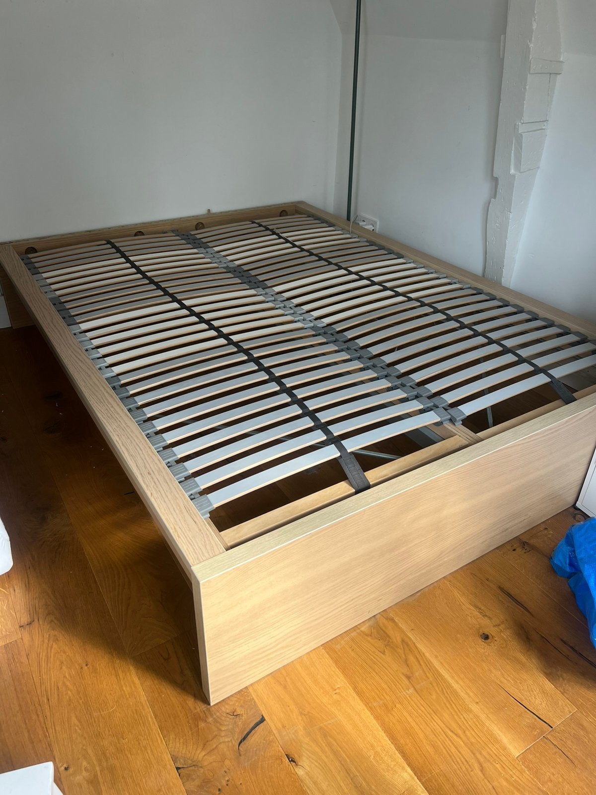 Ikea malm zonder hoofdbord, Ophalen, Gebruikt, Overige kleuren, 140 cm