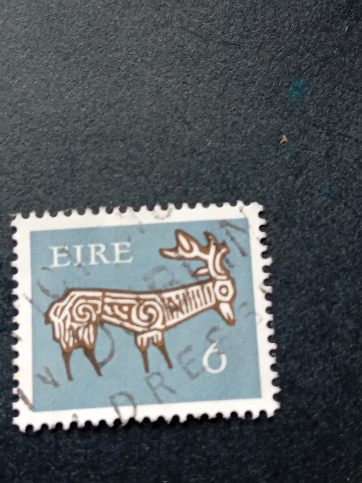 Ierse postzegel Eire met hertmotief, Verzamelen, Ansichtkaarten | Nederland, Ongelopen, 1960 tot 1980, Ophalen of Verzenden