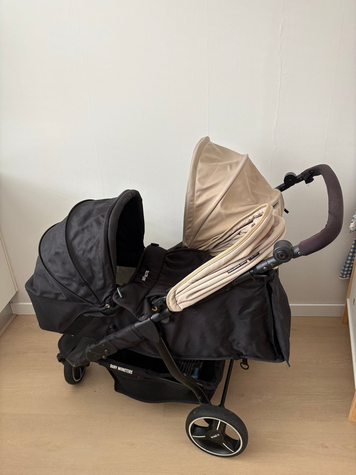 Duo kinderwagen Baby Monsters Easy Twin Duowagen Zwart beige, Gebruikt, Duowagen, Ophalen, Kinderwagen