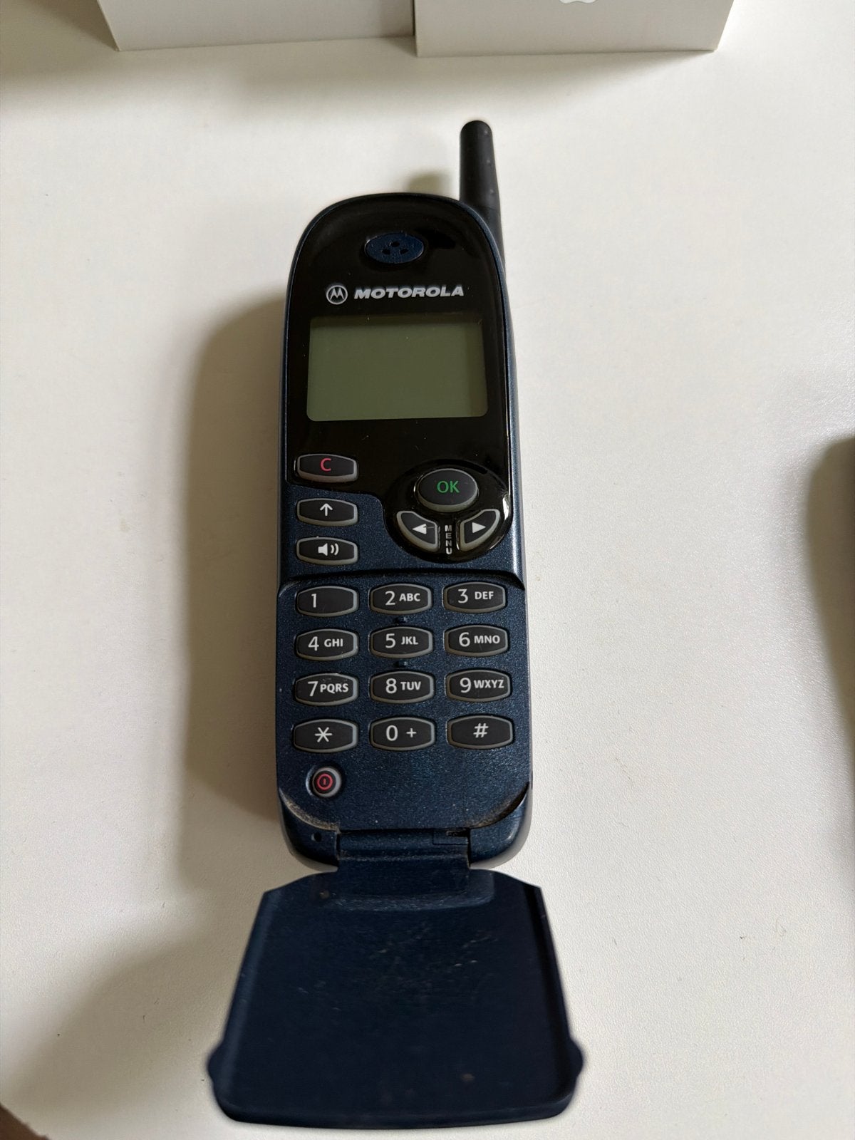 Motorola mobiel G520 (zonder batterij) - Vintage telefoon, Telecommunicatie, Mobiele telefoons | Motorola, Geen camera, Fysiek toetsenbord