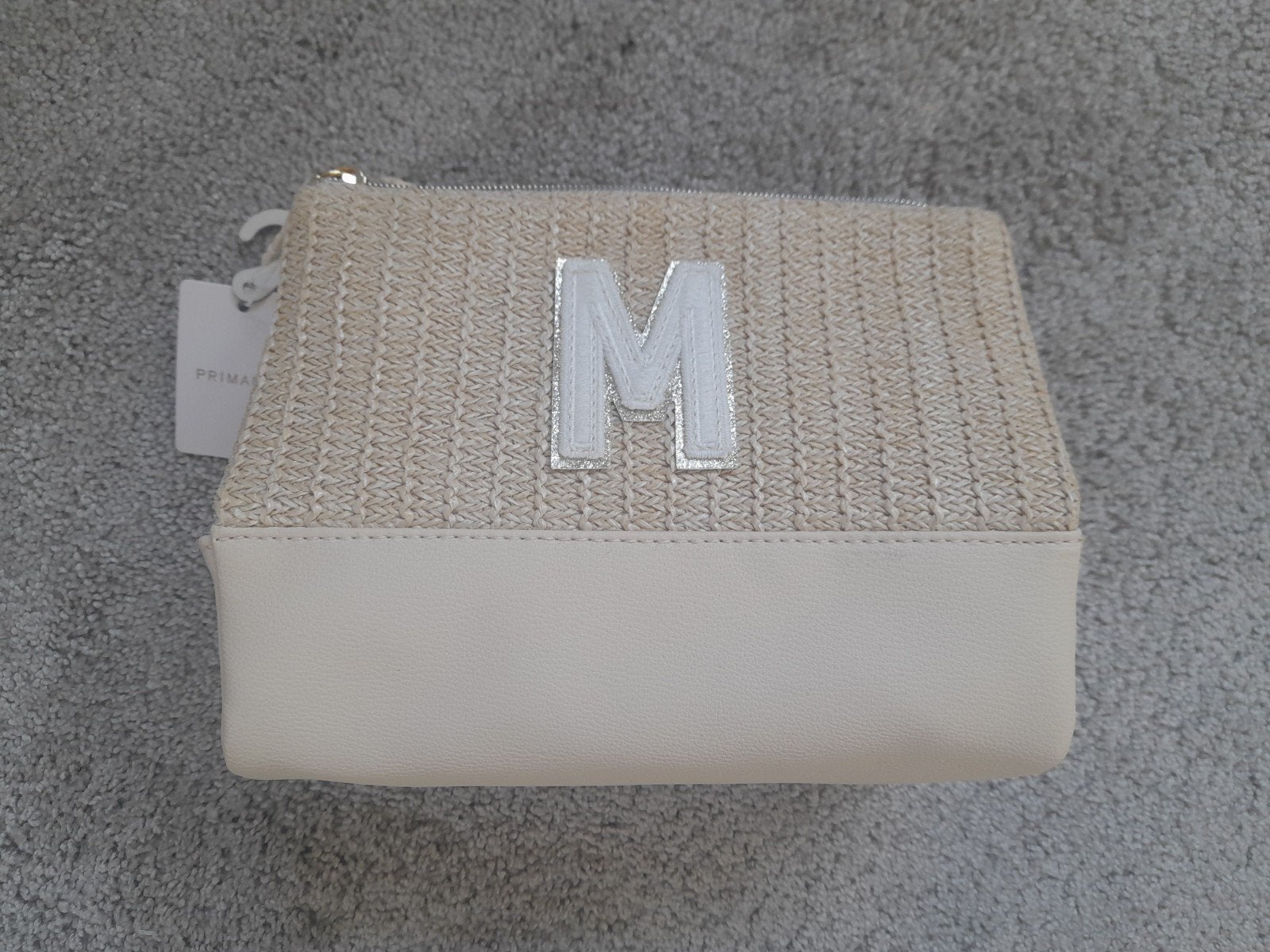 Nieuwe toilettas met letter M, Ophalen, Nieuw