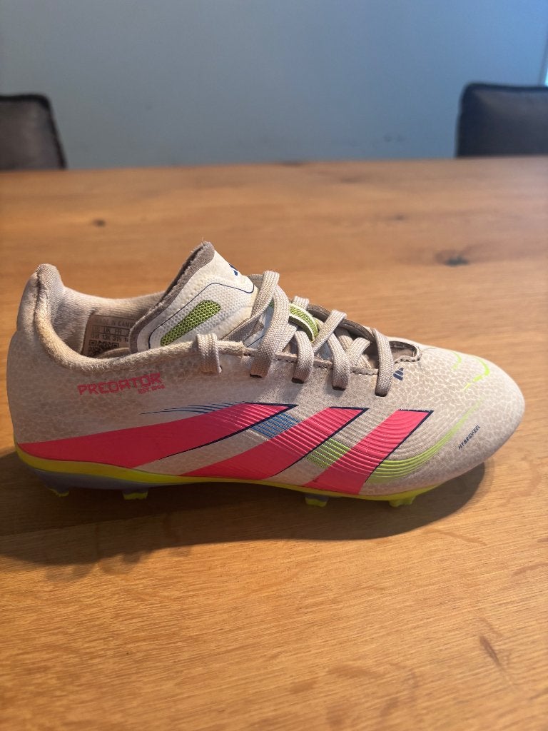 Adidas Predator League 31,5, Maat XS of kleiner, Ophalen of Verzenden, Zo goed als nieuw, Schoenen