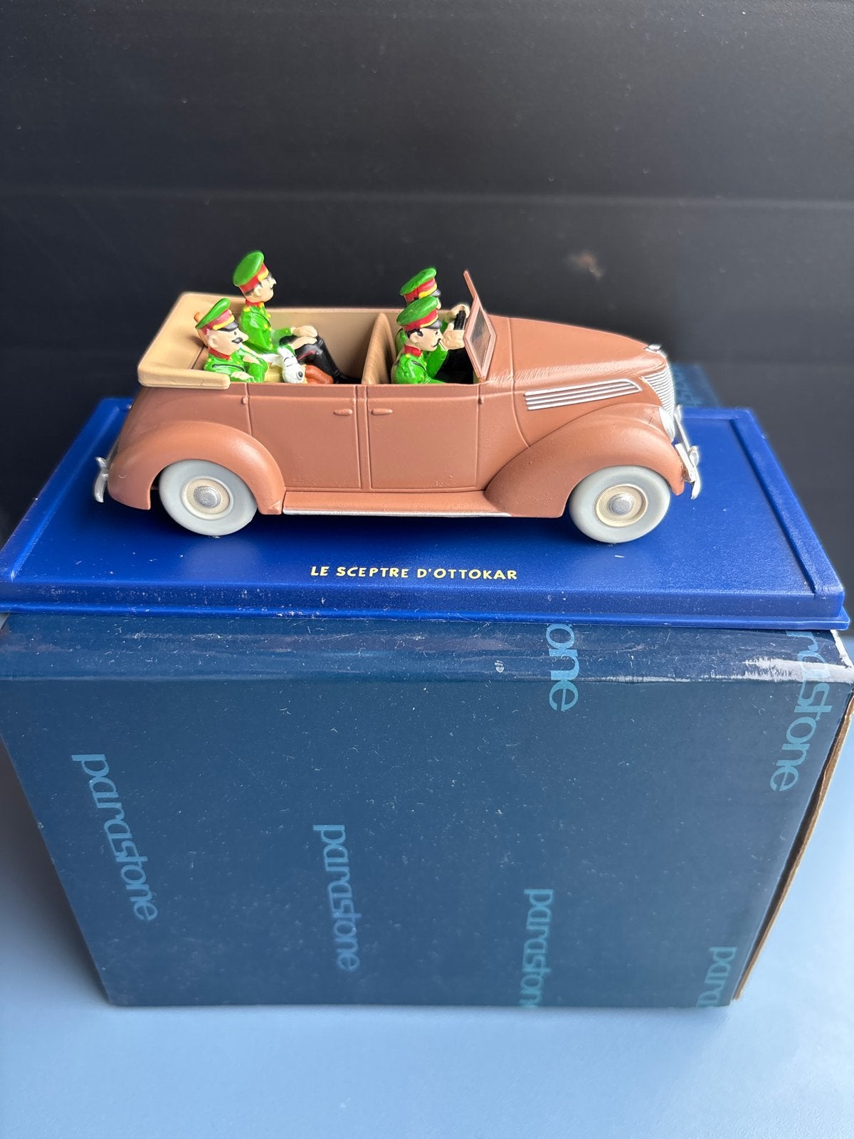 Kuifje auto 1/43 - Ford V8 décapotable - Het Scepter van Ott, Verzenden, Zo goed als nieuw, Auto, Overige merken