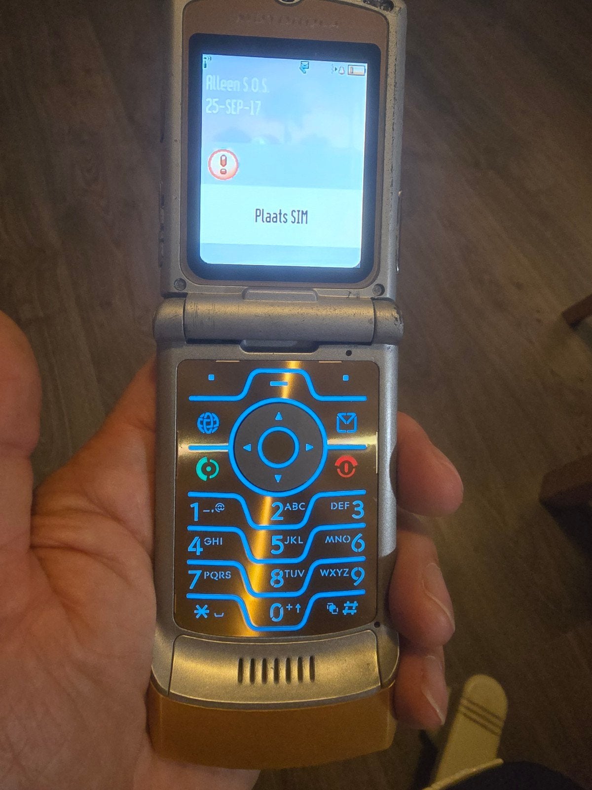 Motorola Razr V3i Dolce Gabbana. LEZEN!! 
Simlock vrij met c, Ophalen of Verzenden, Zwart