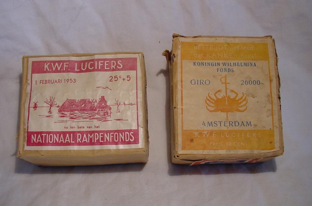 2 grote pakken lucifers ramp Zeeland, Verzenden, Luciferdoosjes of -merken
