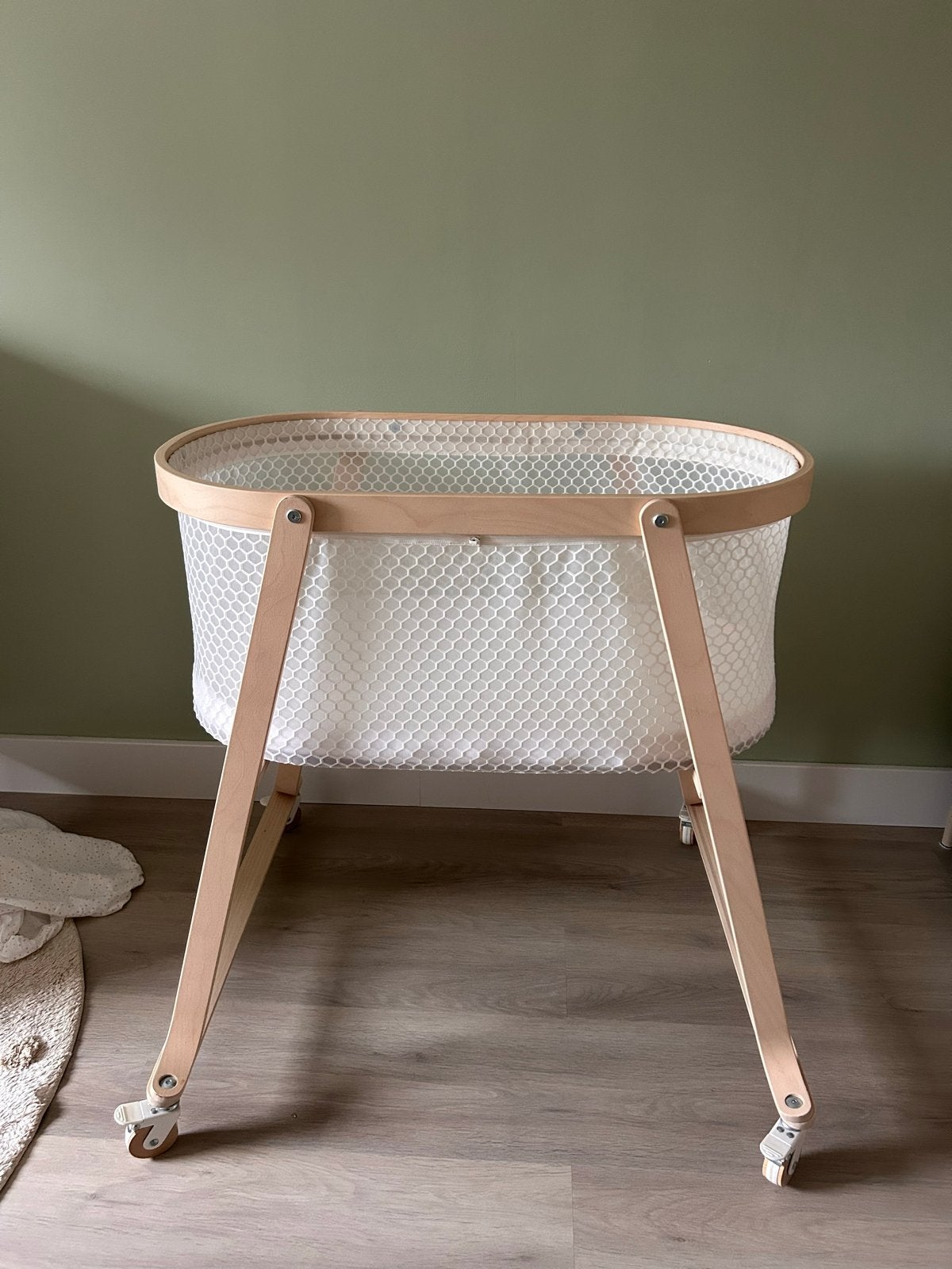 IKEA Wieg met 3 matras hoesjes (2 meyco 1 ikea), Kinderen en Baby's, Ophalen, Zo goed als nieuw, Wieg