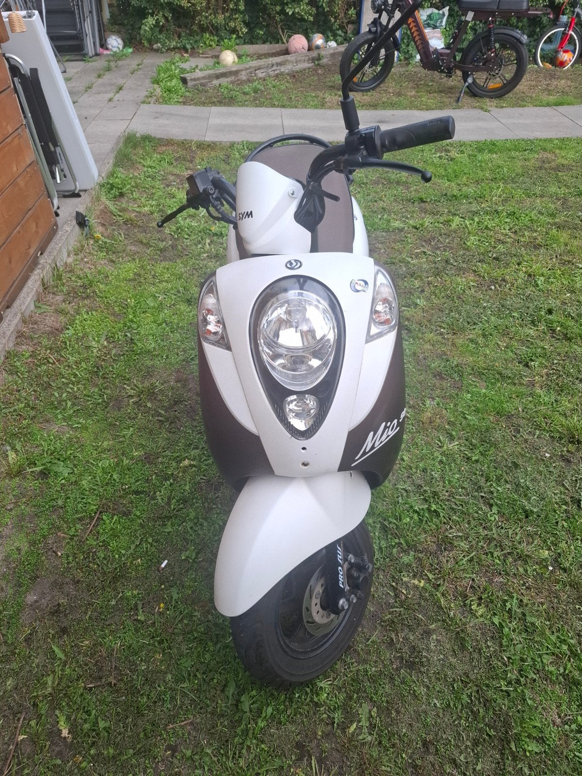 sym mio, Ophalen, Zo goed als nieuw, Benzine, Mio