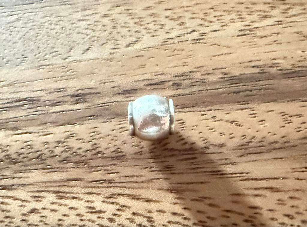 Pandora zilvere bedel / charm. Basic bedeltje, Pandora, Ophalen of Verzenden, Zo goed als nieuw, 1 bedel