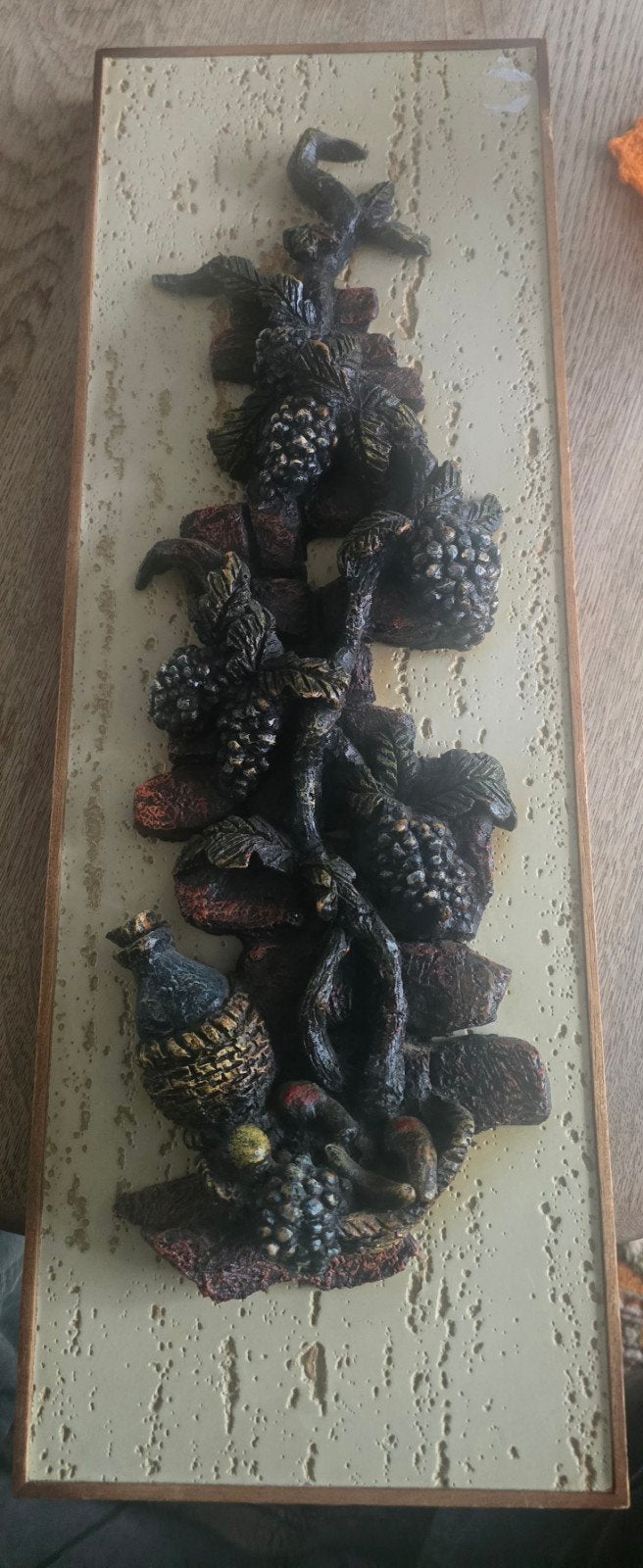 Vintage 3D Keramiek Wandtableau: Wijnstok & Kruik, Vintage, Gebruikt, Meerkleurig, Ophalen of Verzenden