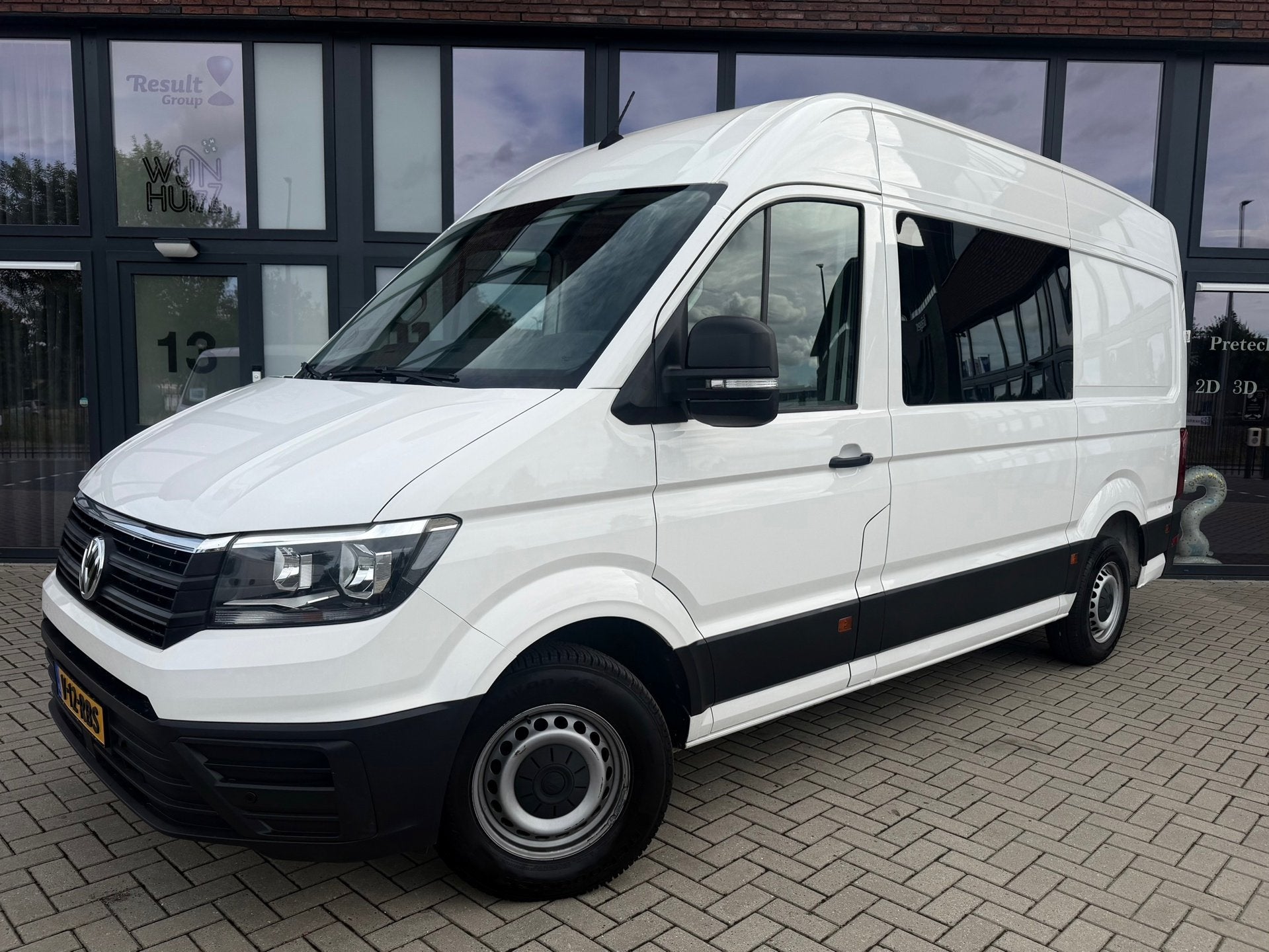 Volkswagen Crafter 35 2.0 TDI L3H3,Dubbel cabine 7 persoons,, Auto's, Dealer onderhouden, Stof, Gebruikt, Zwart