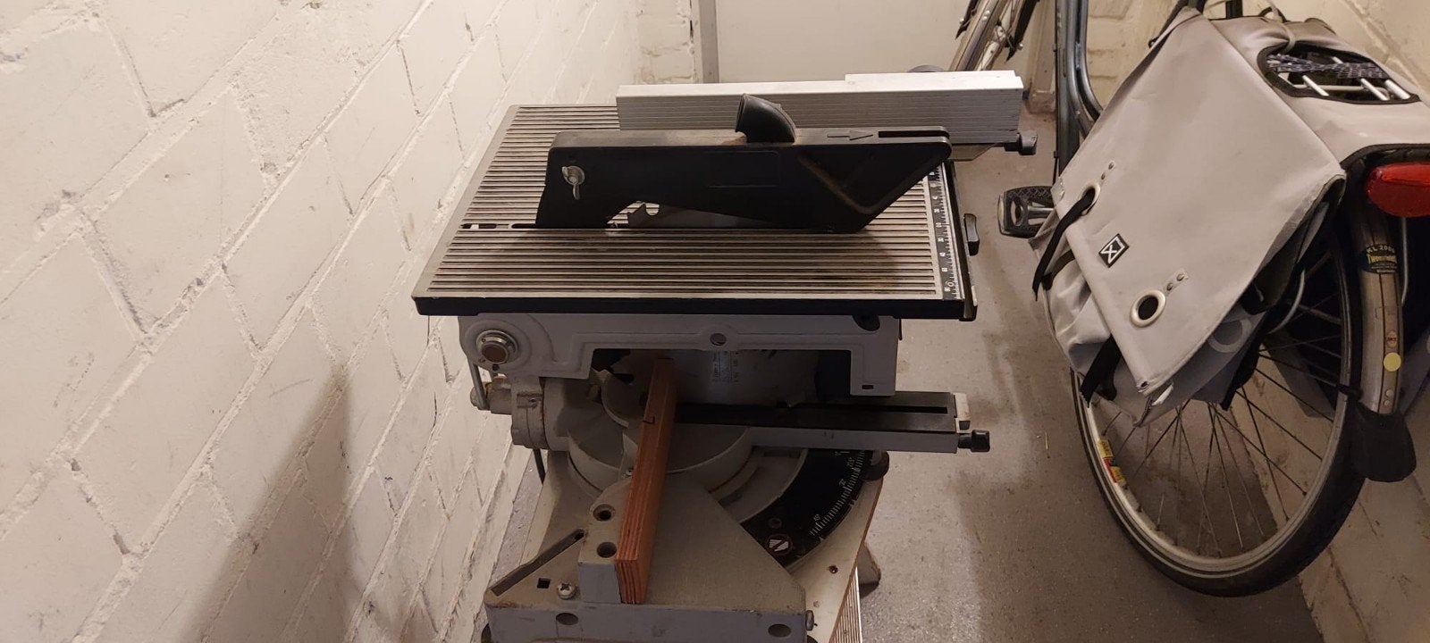 Elu combinatiezaag, Doe-het-zelf en Verbouw, Gereedschap | Zaagmachines, Ophalen, Gebruikt, Afkortzaag, 30 tot 70 mm