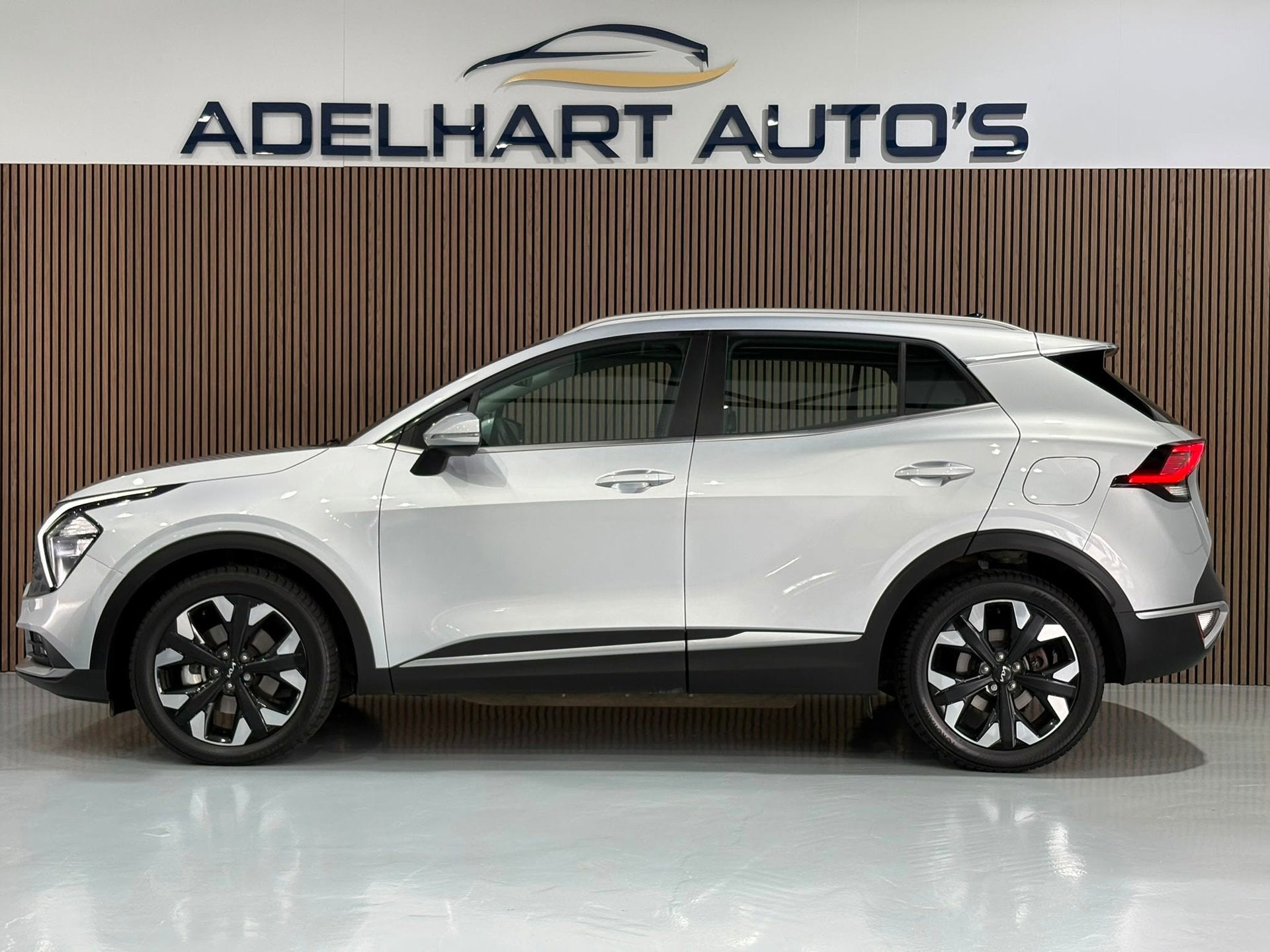 Kia Sportage 1.6 T-GDi Plug-in Hybrid AWD Automaat / Navigat, Automaat, Gebruikt, 4 cilinders, Automatische klimaatregeling