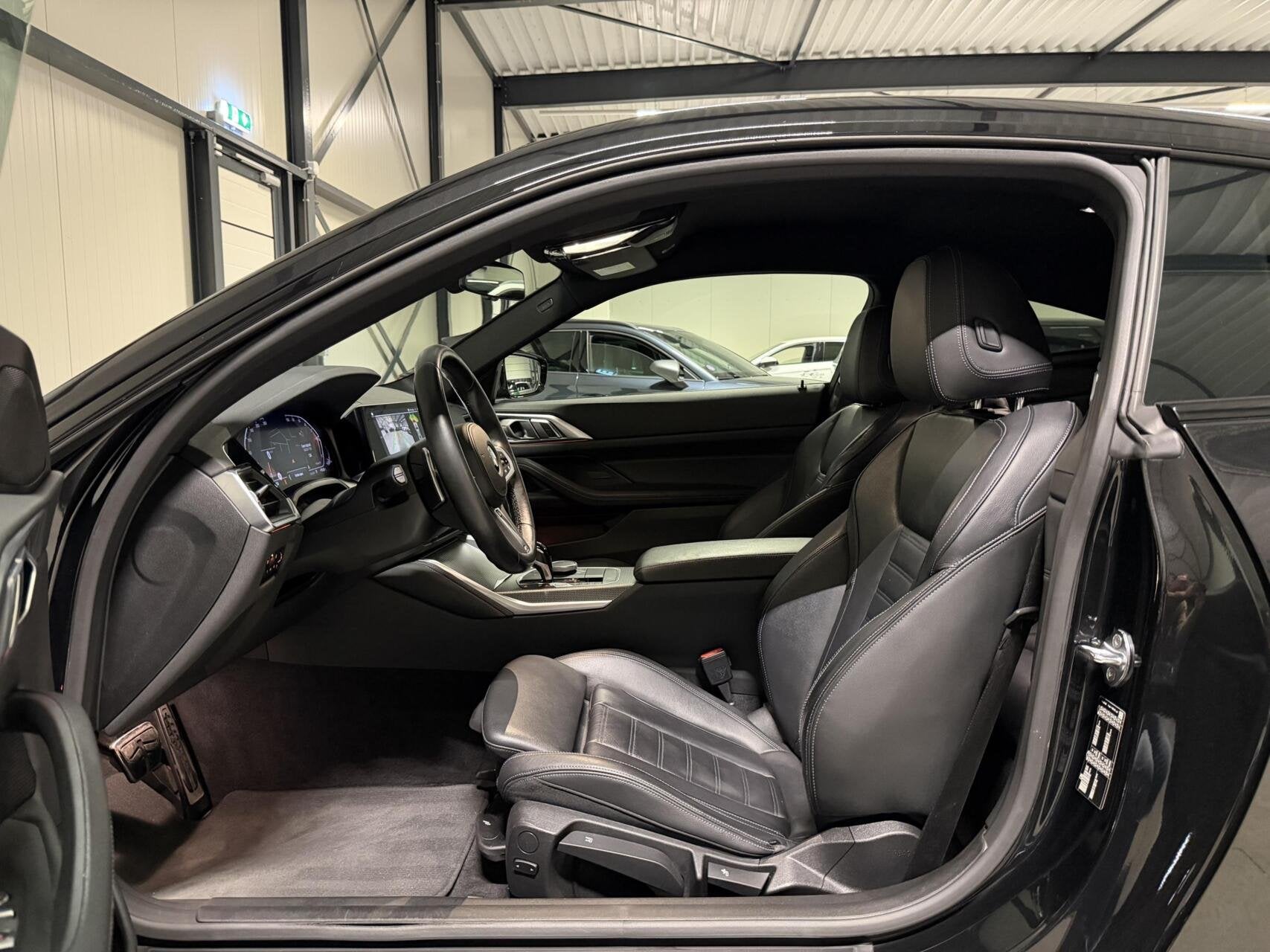 BMW 4-serie Coupé 420i M-sport High Executive Winter Pack, Auto's, Automaat, Achterwielaandrijving, Gebruikt, Euro 6