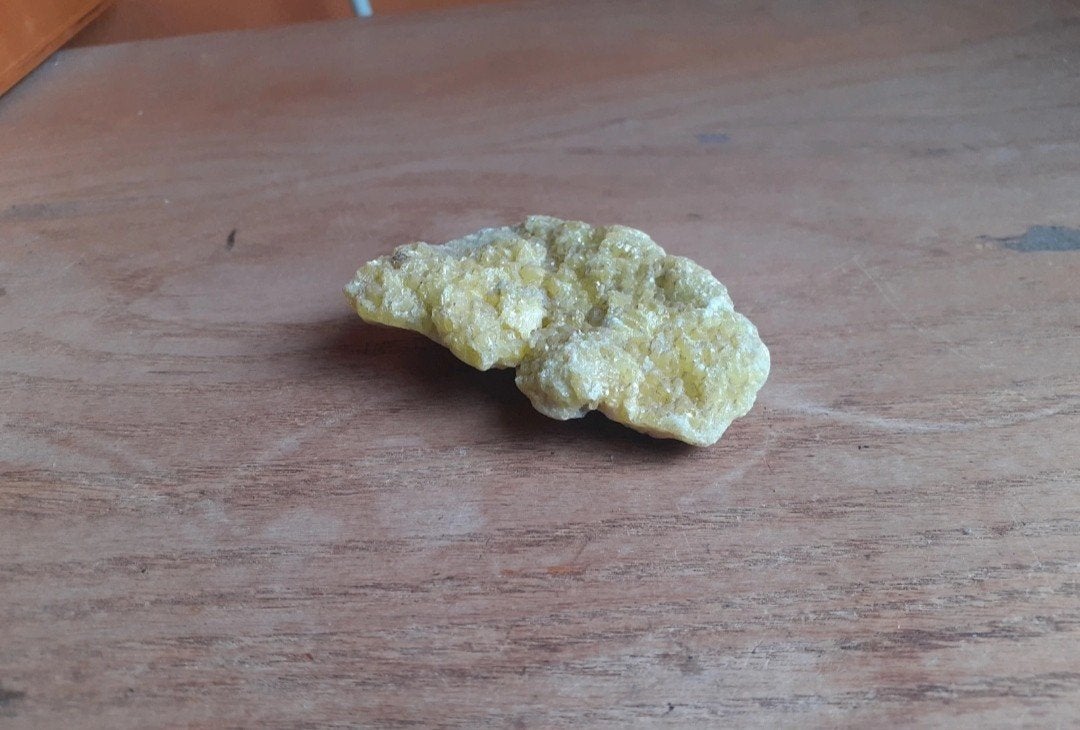 Zwavel geel mineraal, Ophalen of Verzenden, Mineraal