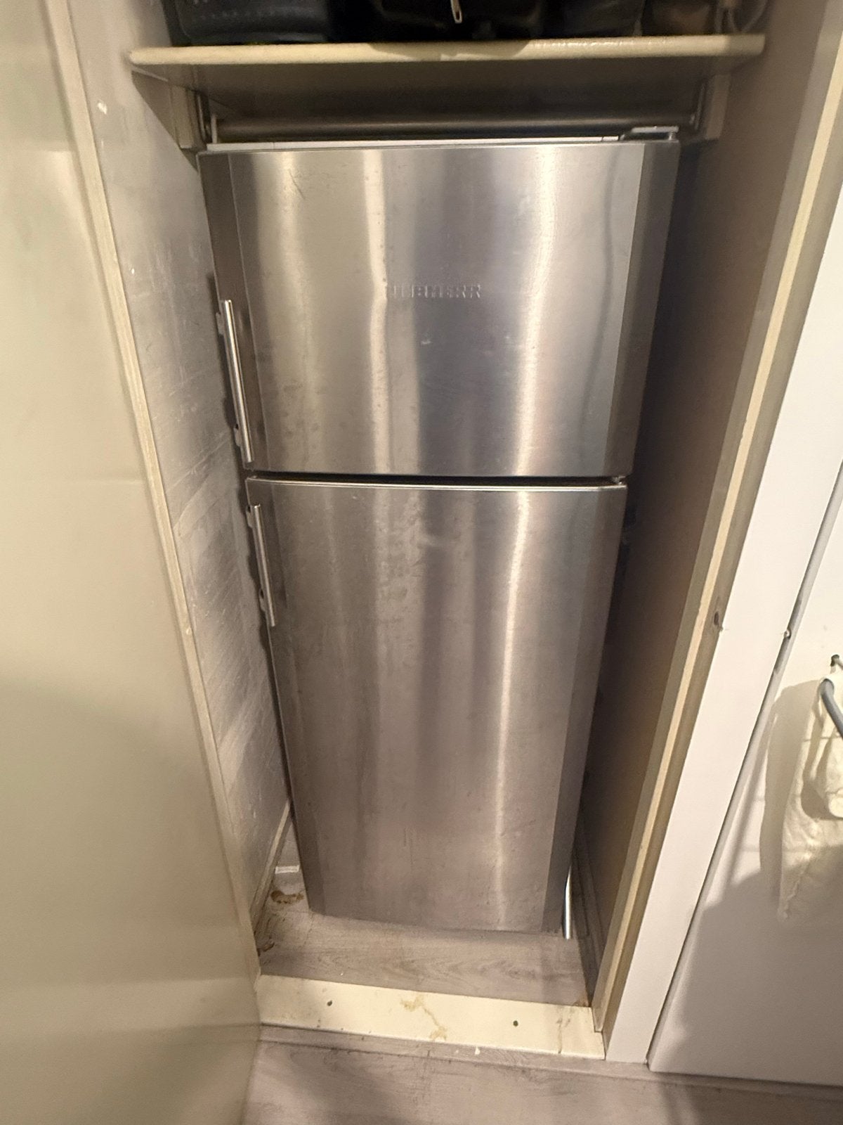 Koelkast liebherr, Kantelbaar, Full HD, Ophalen of Verzenden, 60 Hz of minder