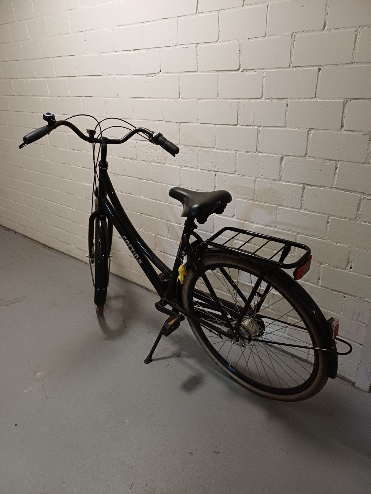 Cortina U1 Damesfiets - Zwart, 7 versnellingen, Fietsen en Brommers, Fietsen | Dames | Damesfietsen, Versnellingen, Trommelrem