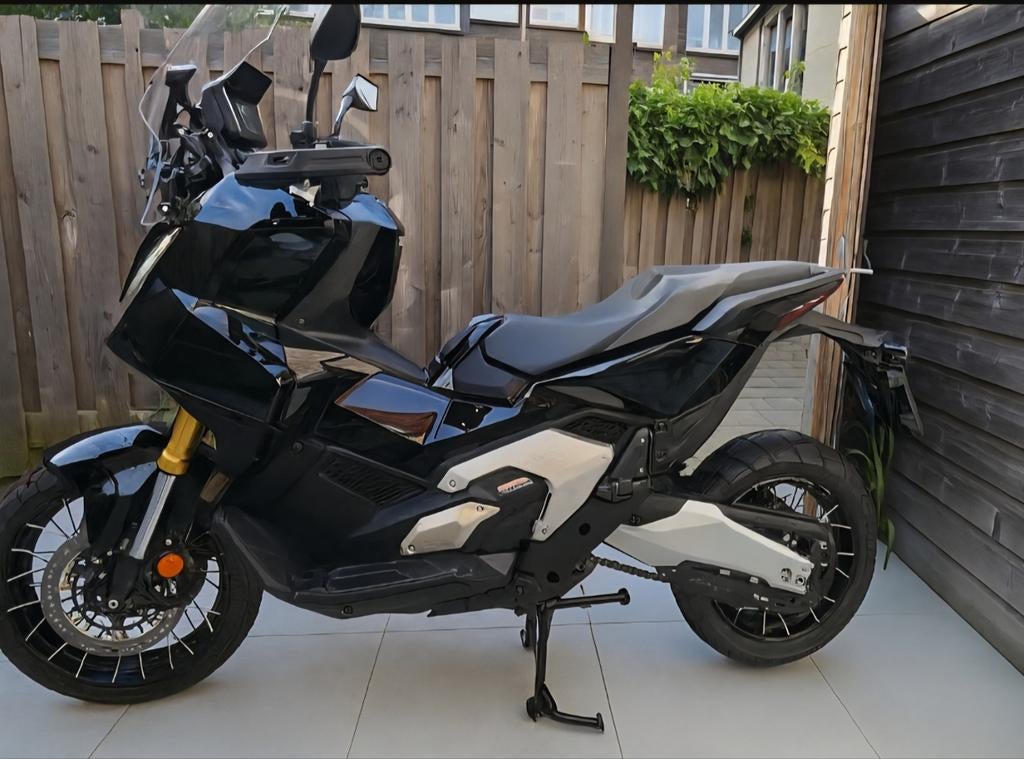 Honda X-ADV 750 2025 | Nieuwstaat | Origineel NL, Motoren, Motoren | Honda, 745 cc, Gebruikt, Particulier, Meer dan 35 kW