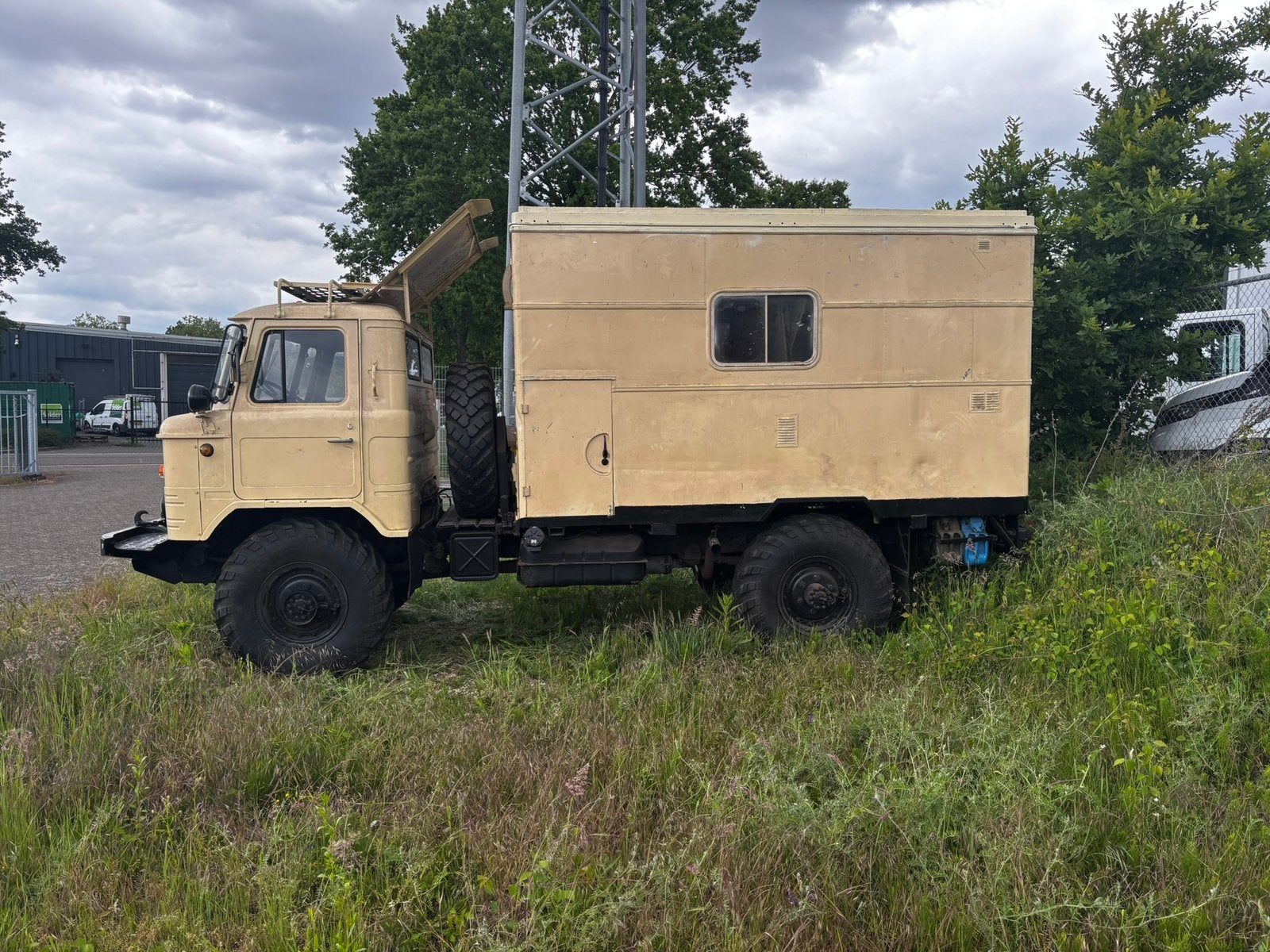Gazz-66 camper, expeditie voertuig 4x4, foto 3