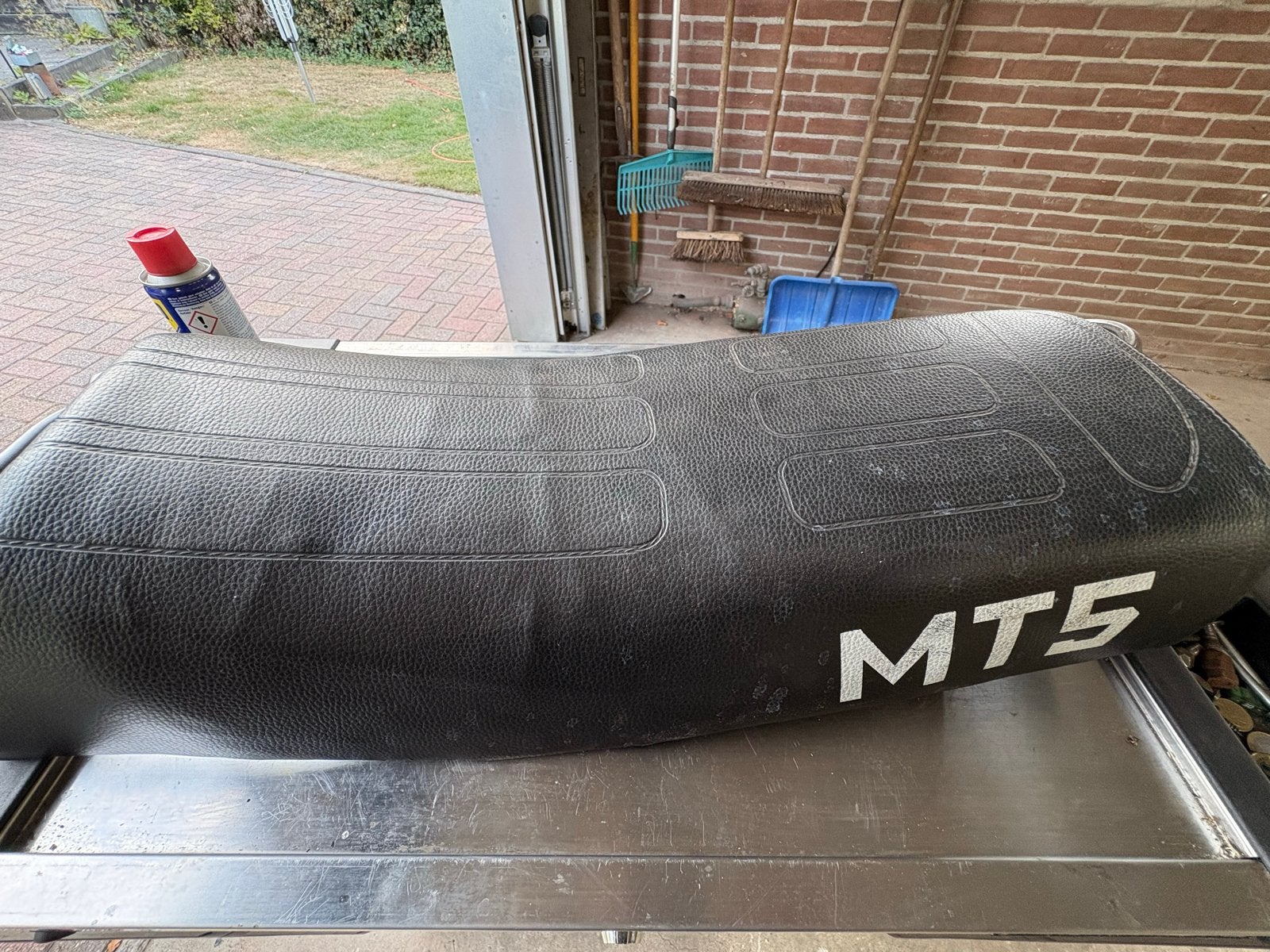 Zadel Honda MT5 - Origineel en in goede staat, Ophalen, Gebruikt, Zadel