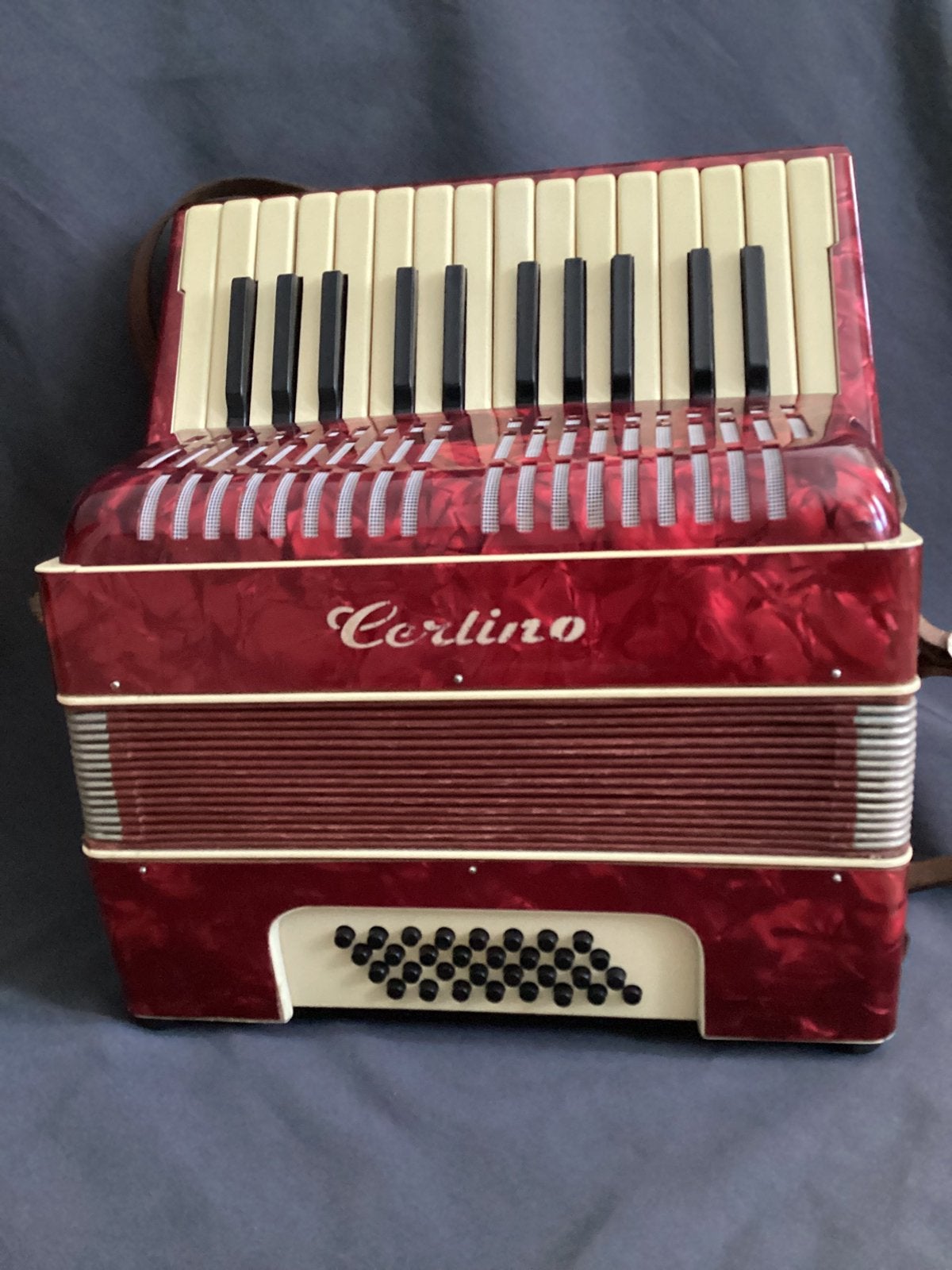 Hobbyist of ter decoratie, Muziek en Instrumenten, Gebruikt, Overige formaten, Met koffer, Toetsaccordeon