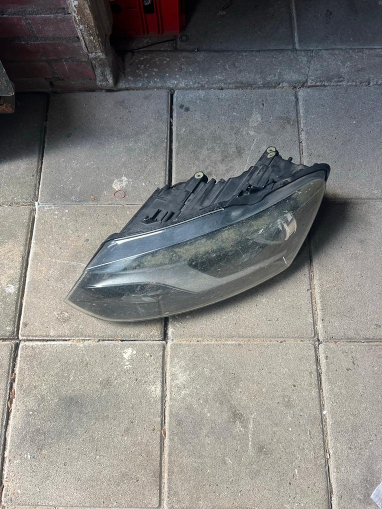 Linker Koplamp Volkswagen polo, Ophalen, Gebruikt, Volkswagen
