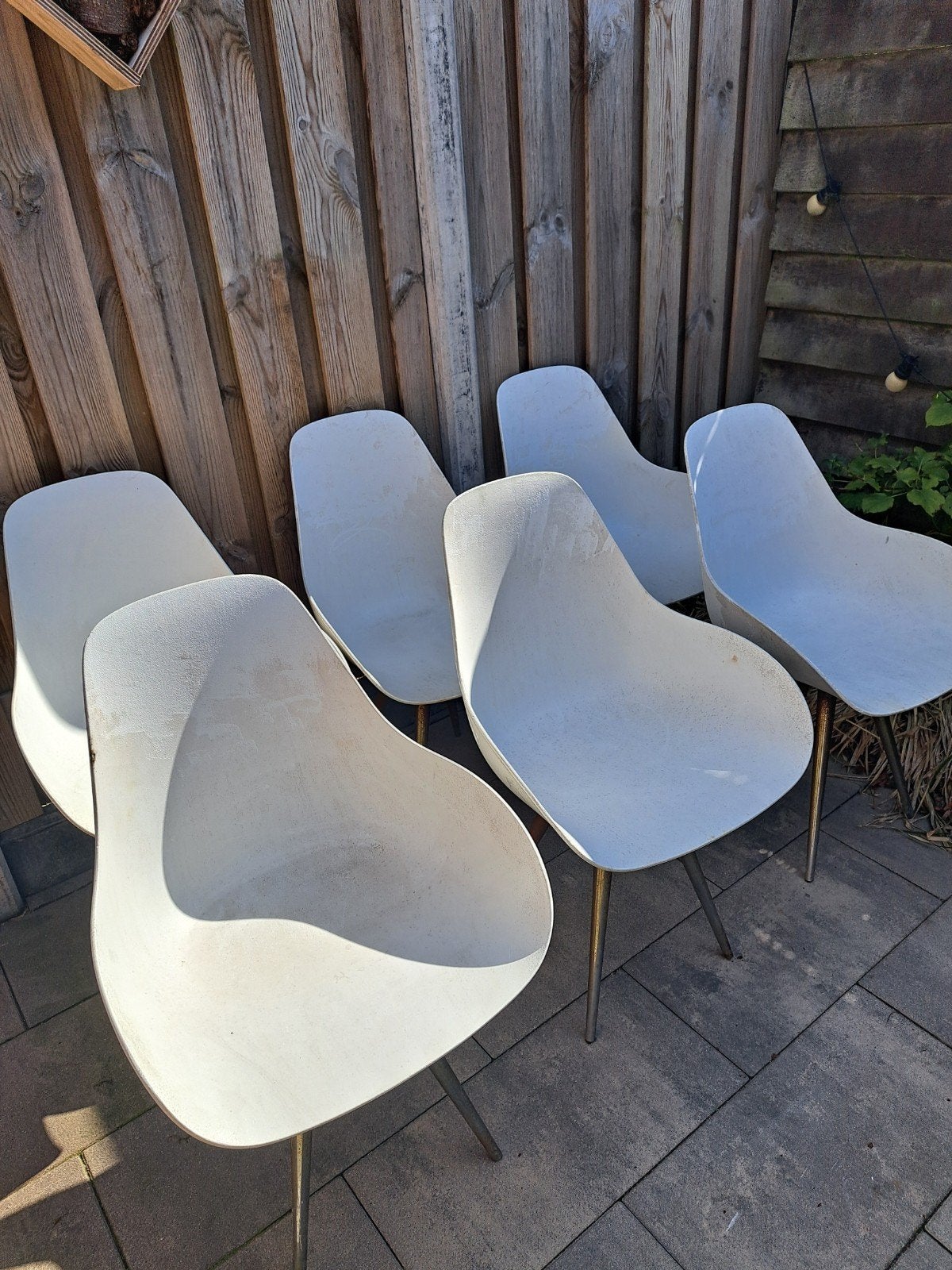 6 witte tuintafel stoelen met beschadigde toplaag, Ophalen, Gebruikt