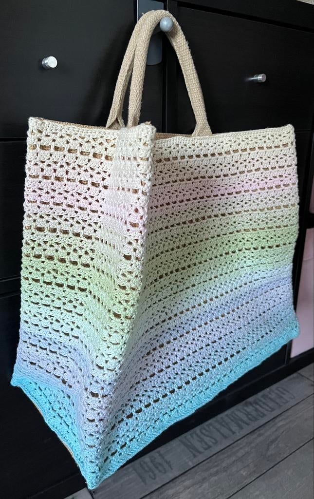 Omgehaakte Jute Boodschappentas - Pastelkleuren, Ophalen of Verzenden, Nieuw, Overige kleuren, Shopper